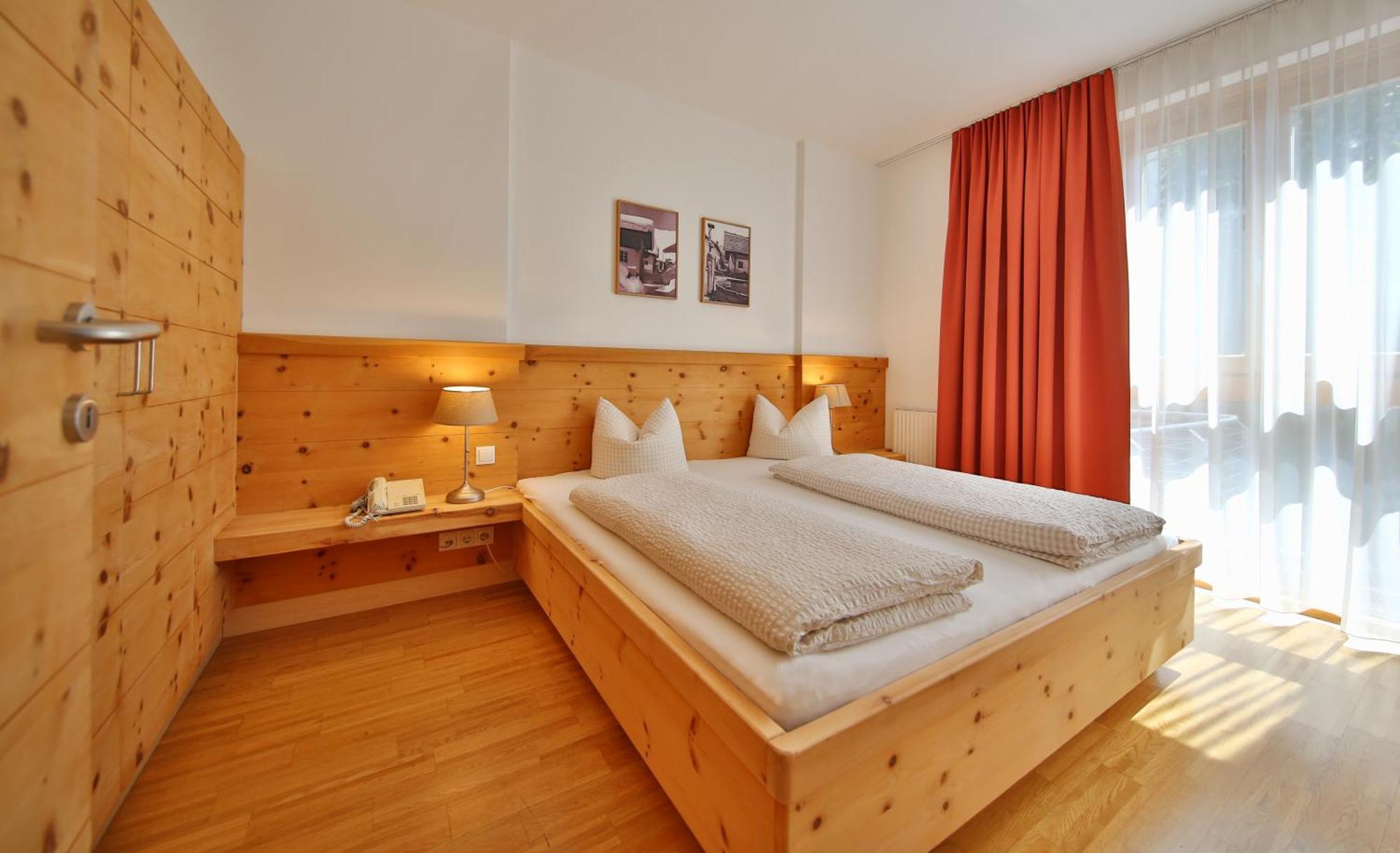 Deluxe Apartment,1122672729:JPEG