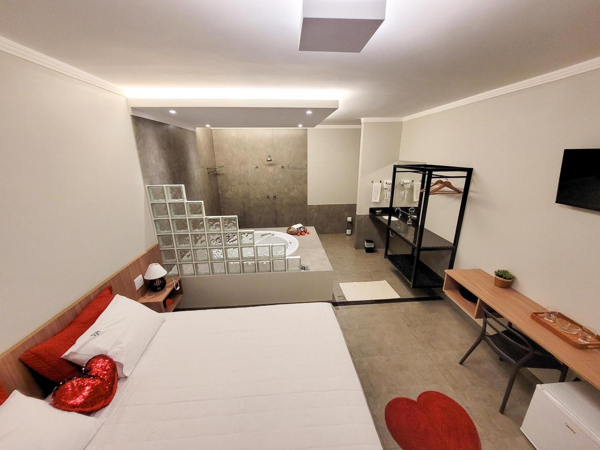 Suite Spa Bath
