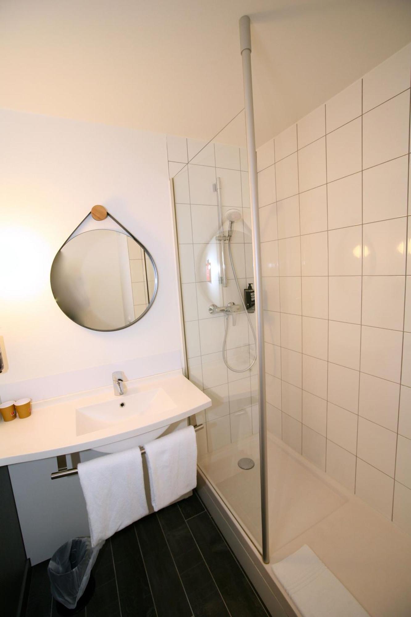 Standard Double Room,1556714131:JPEG
