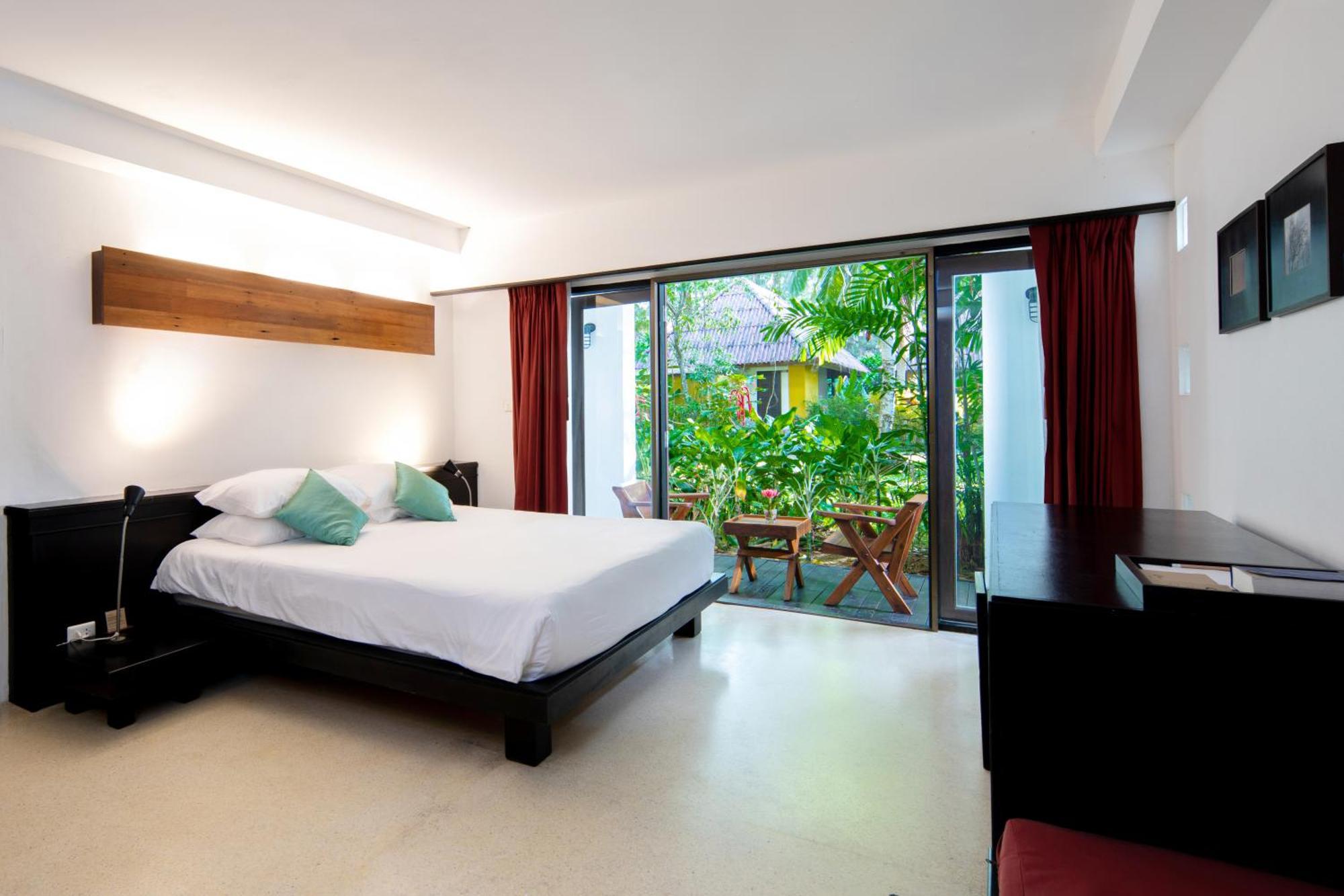 Double Room Garden View