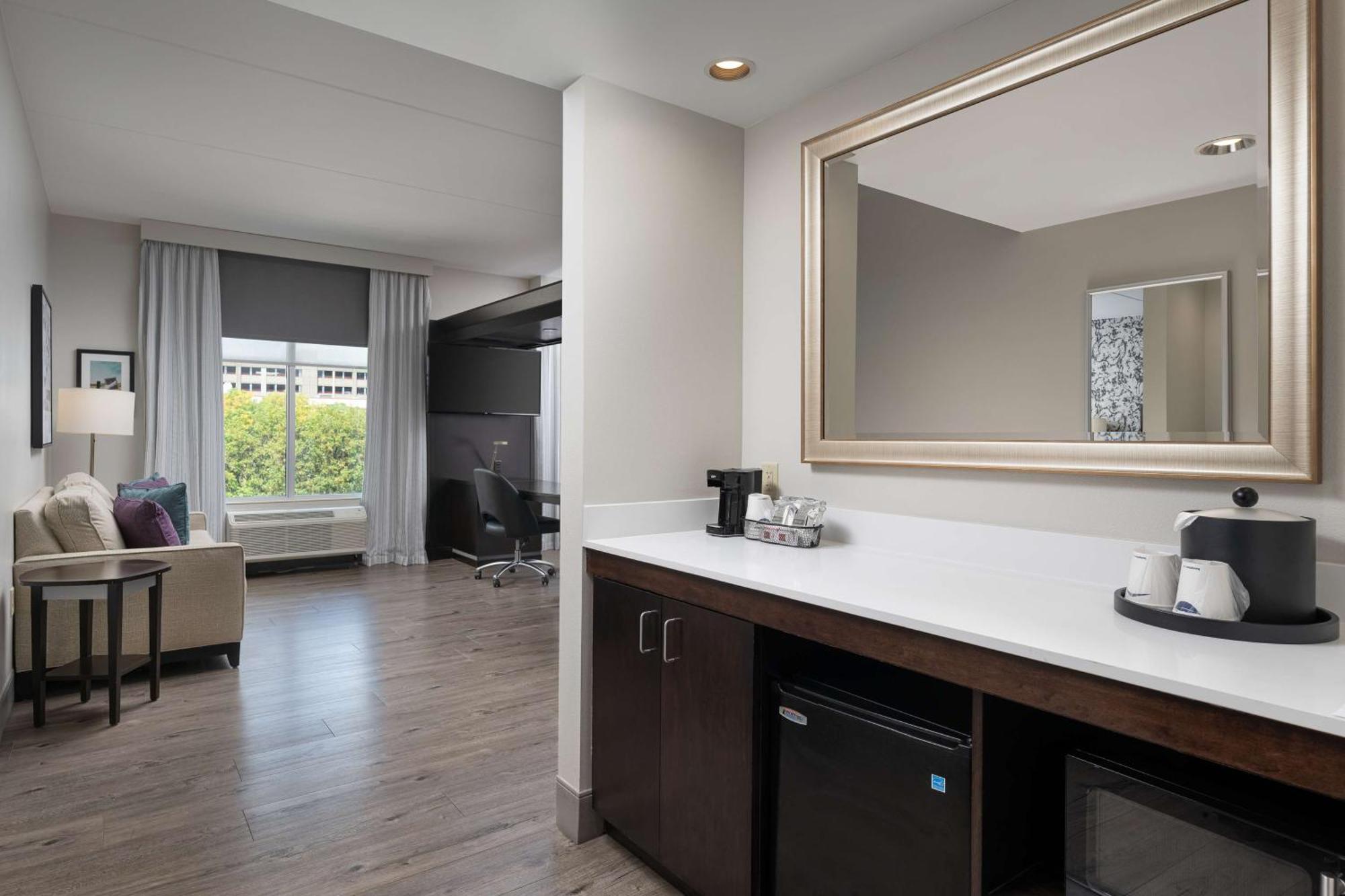 Queen Studio Suite Two Queen Beds Non-Smoking
