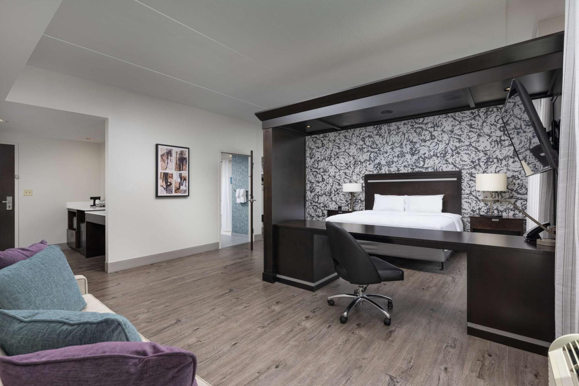 King Studio Suite Non-Smoking