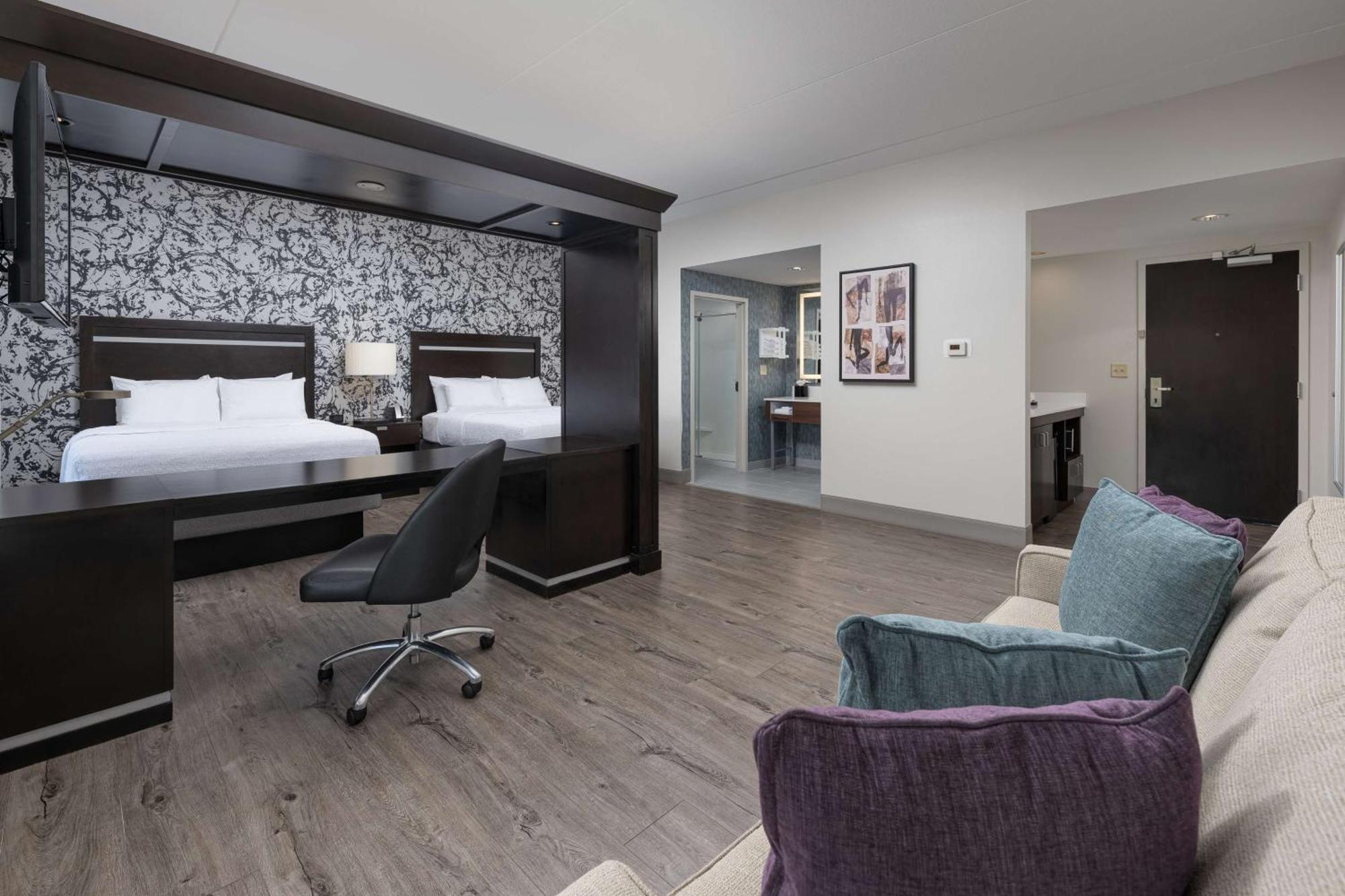 Queen Studio Suite Two Queen Beds Non-Smoking