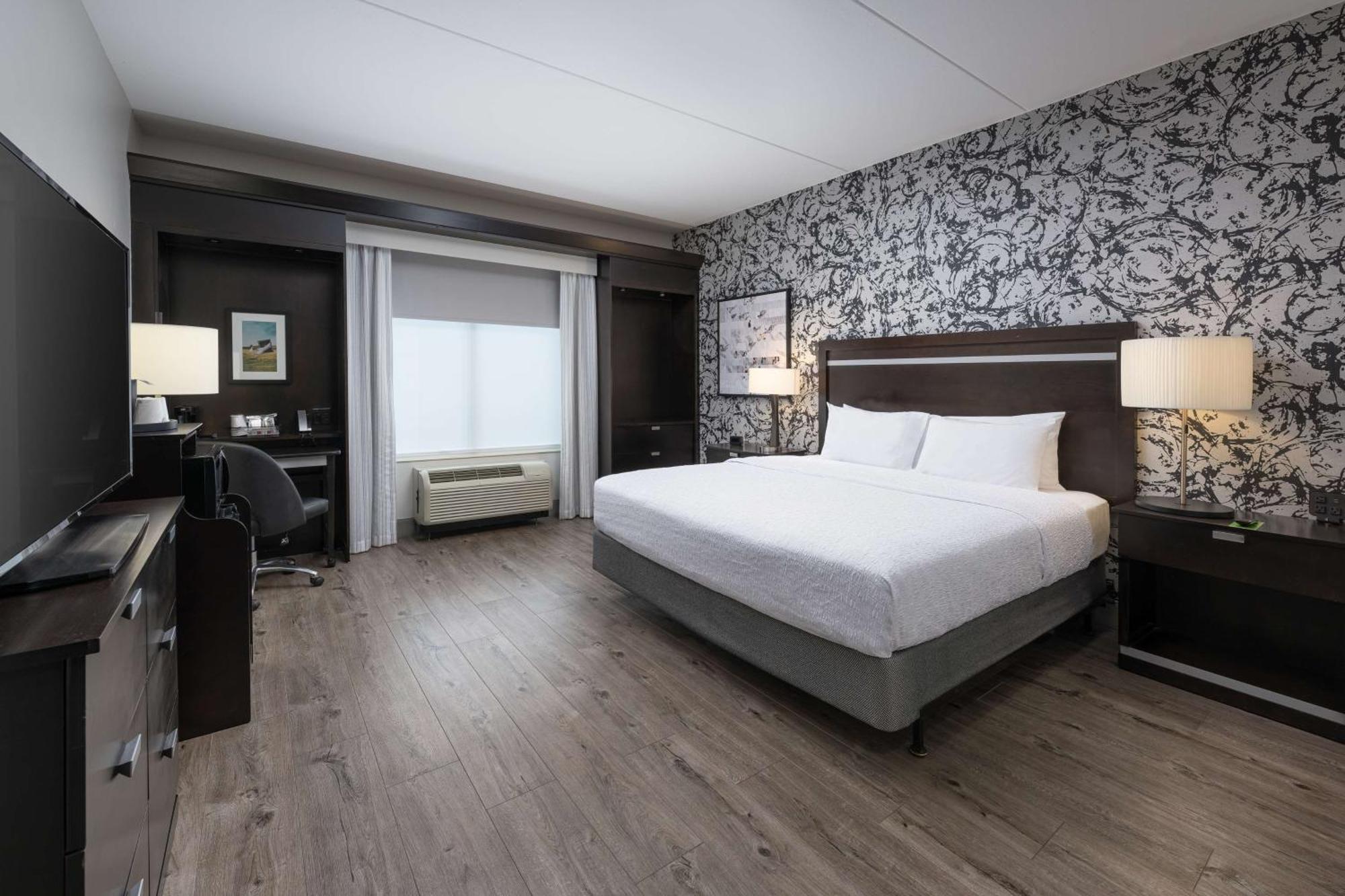 King Room King Bed Non-Smoking