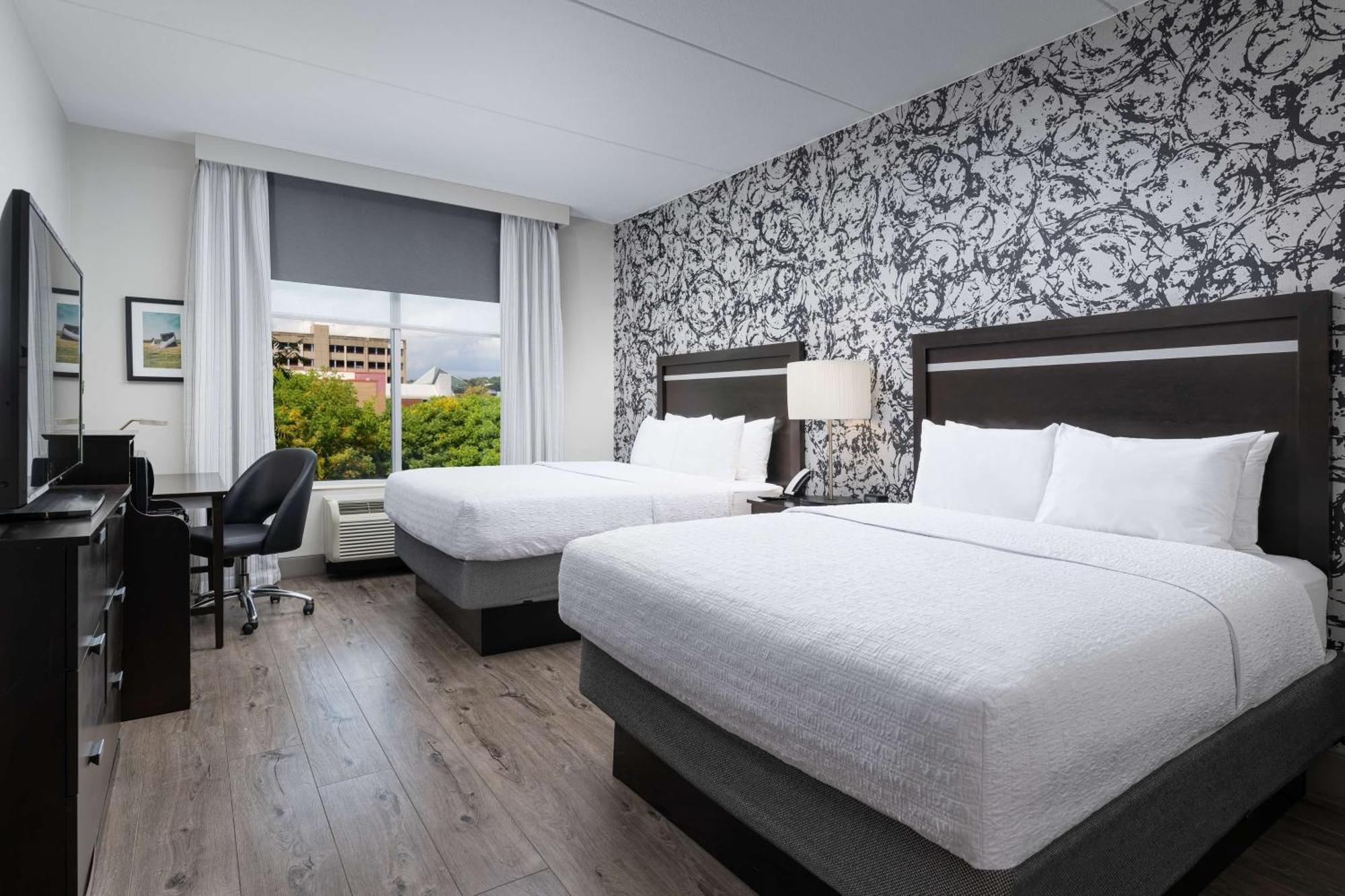 Room Two Queen Beds Non-Smoking