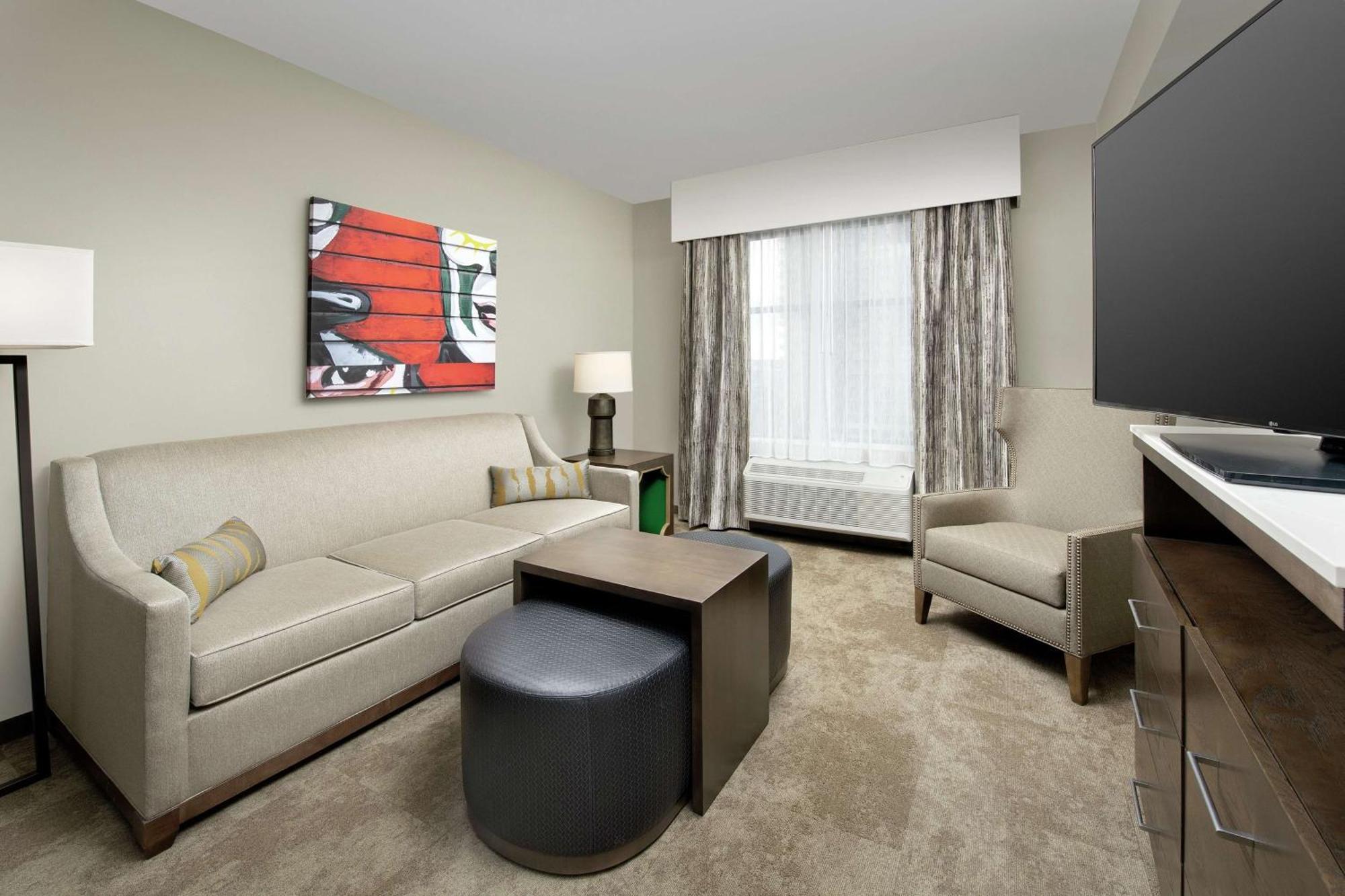 One-Bedroom King Suite Non-Smoking