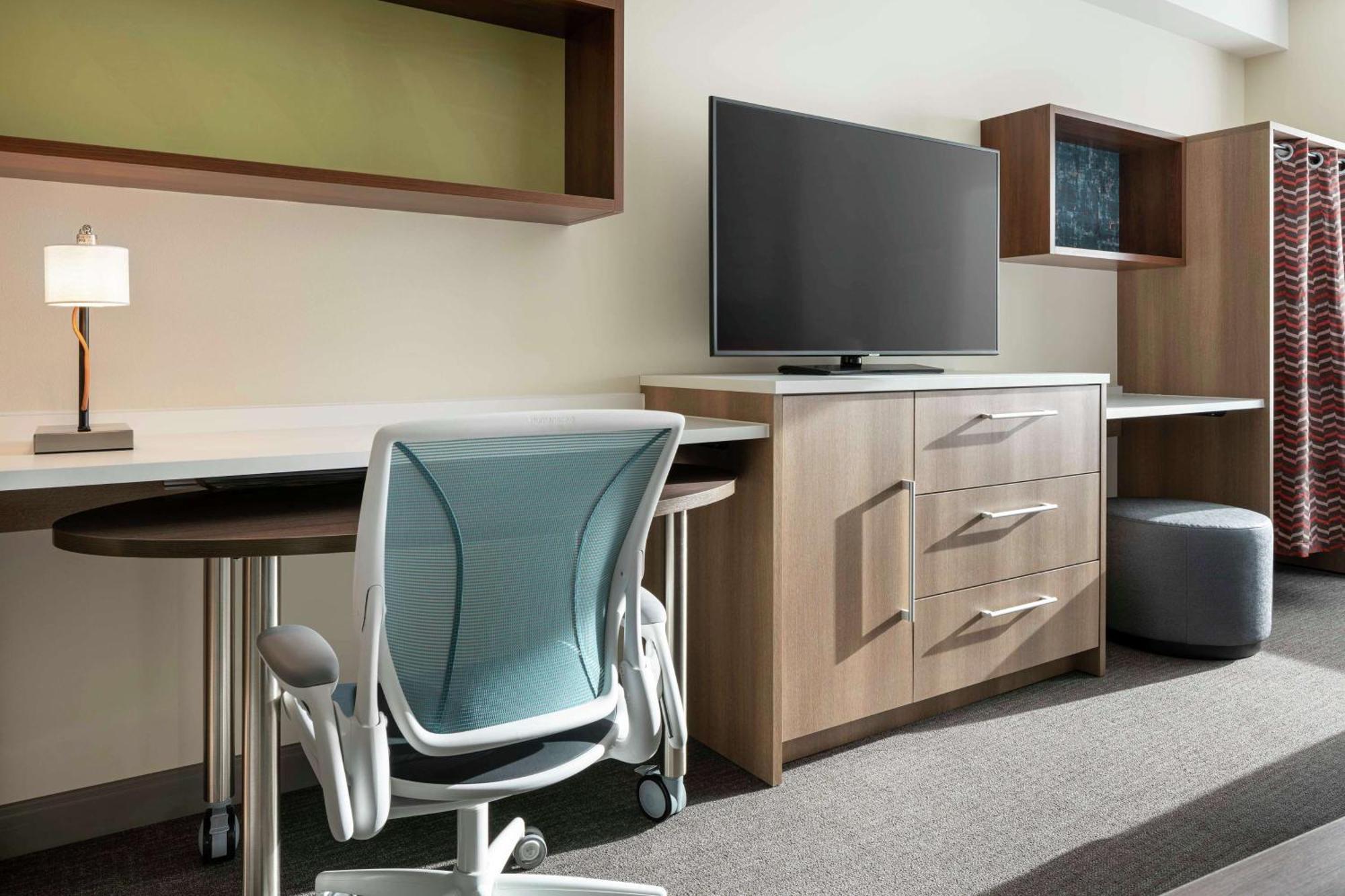 King Studio Suite