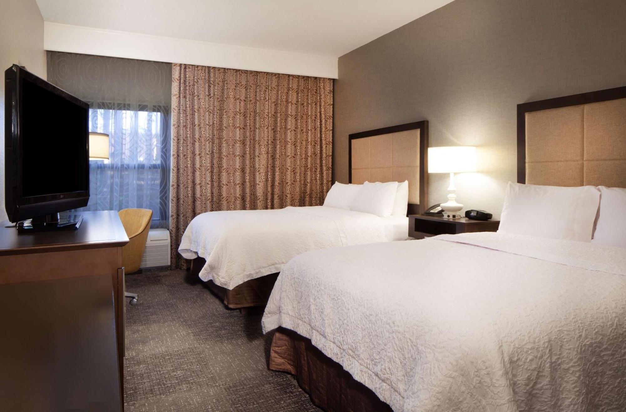 Double Room with Two Double Beds - Non-Smoking
