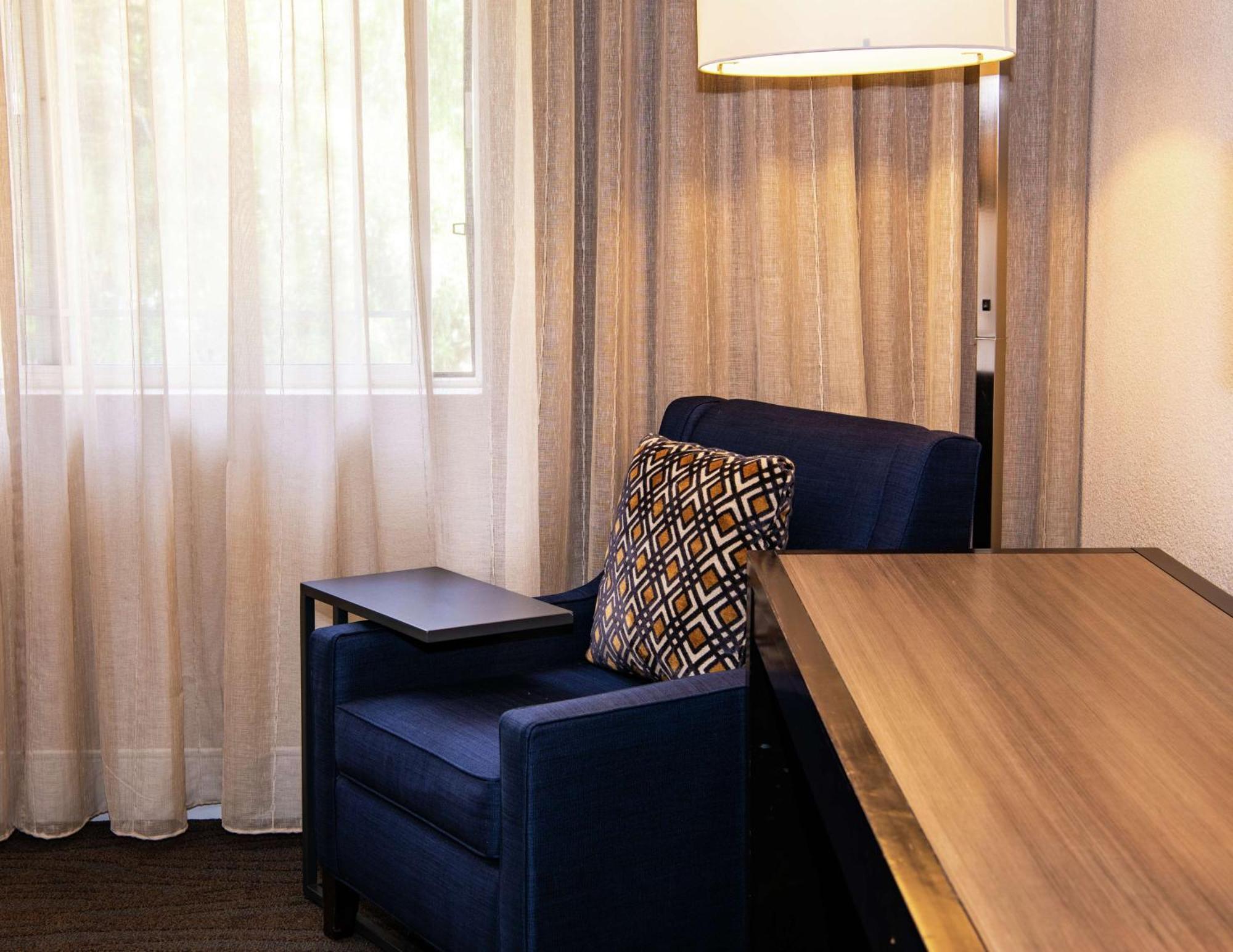 King Room Hearing Access,1551996442:JPEG