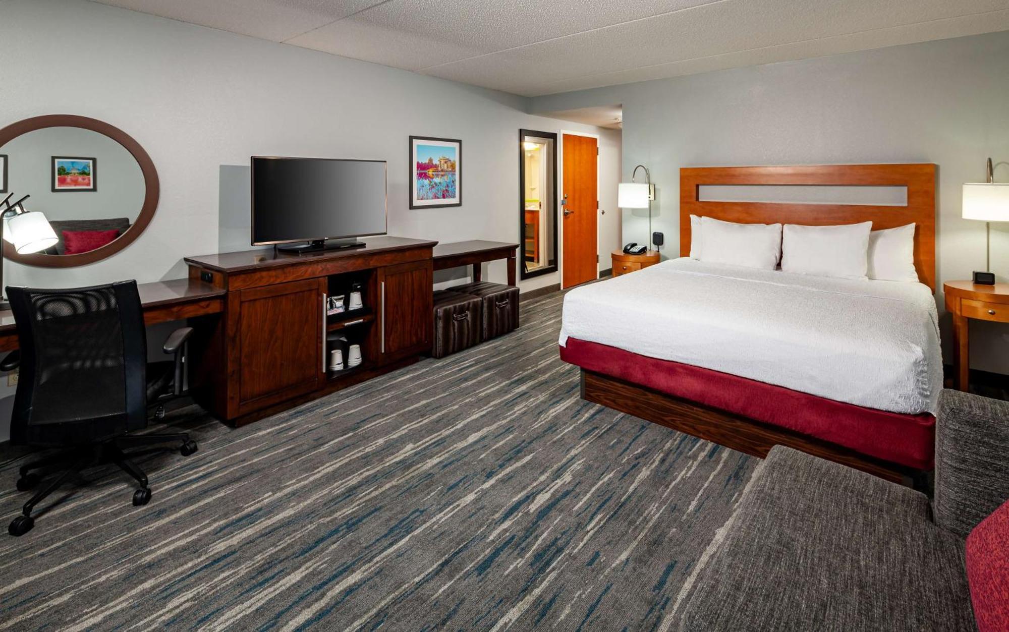 King Room King Bed Non-Smoking