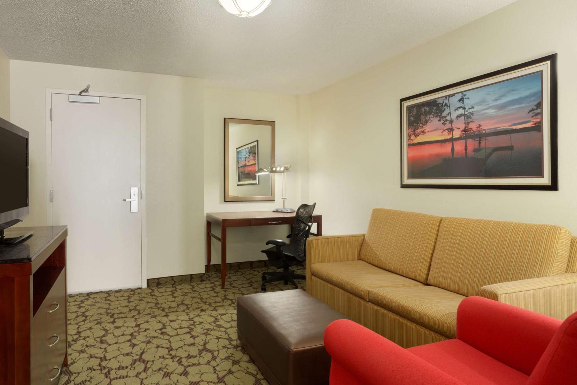 Junior King Suite Seating Area