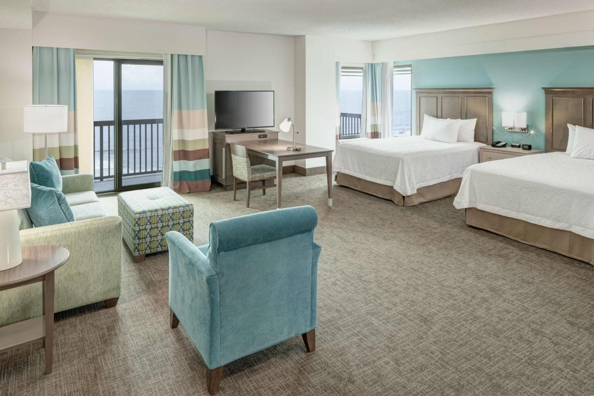 Queen Suite Oceanfront Two Queen Beds Balcony,1552128973:JPEG