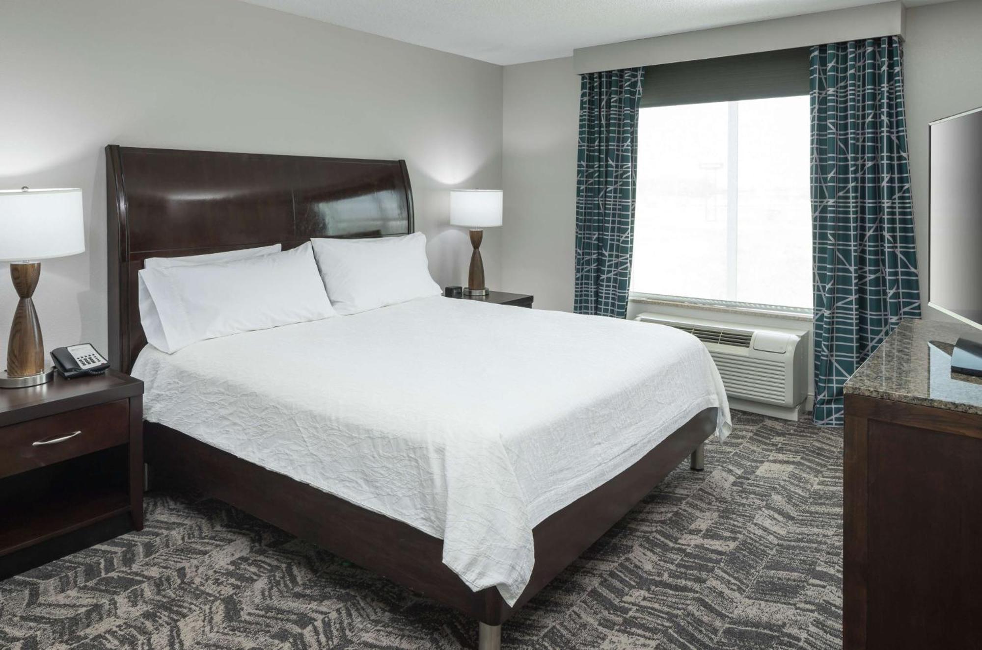 One-Bedroom King Suite,1552129915:JPEG