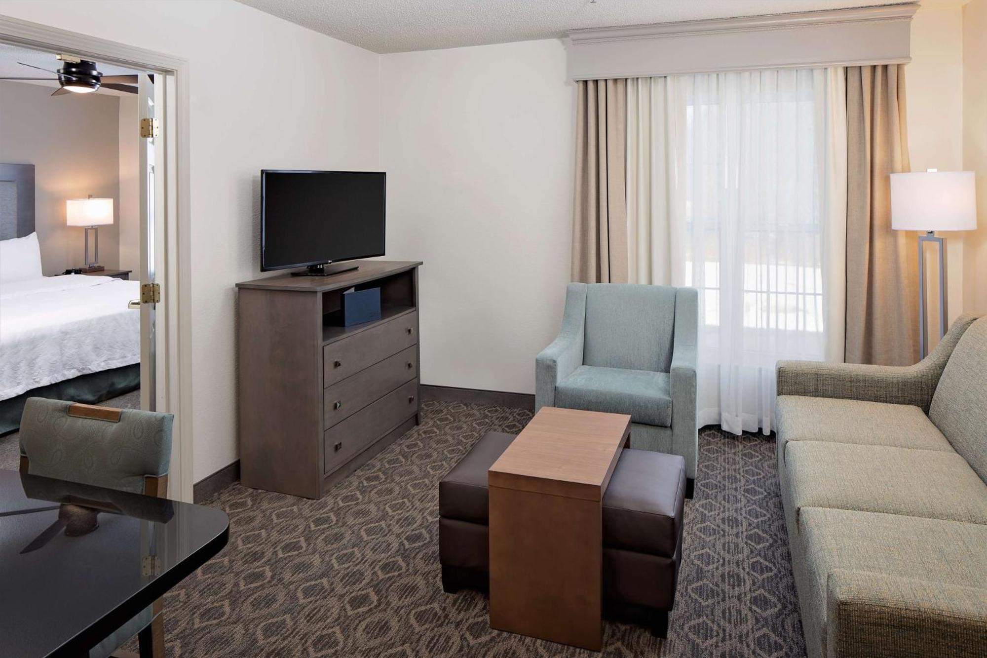 One-Bedroom King Suite