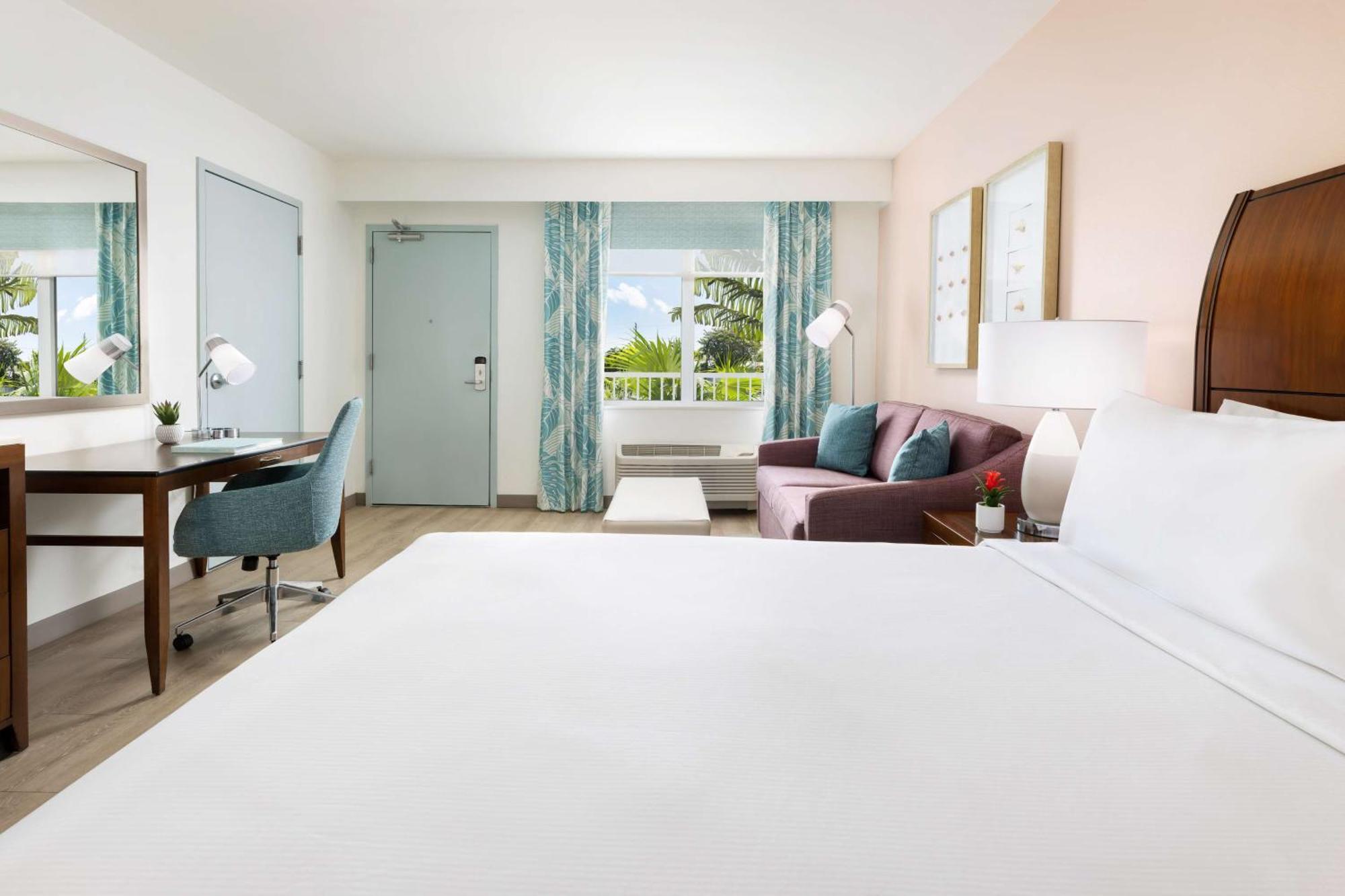 King Room Pool View