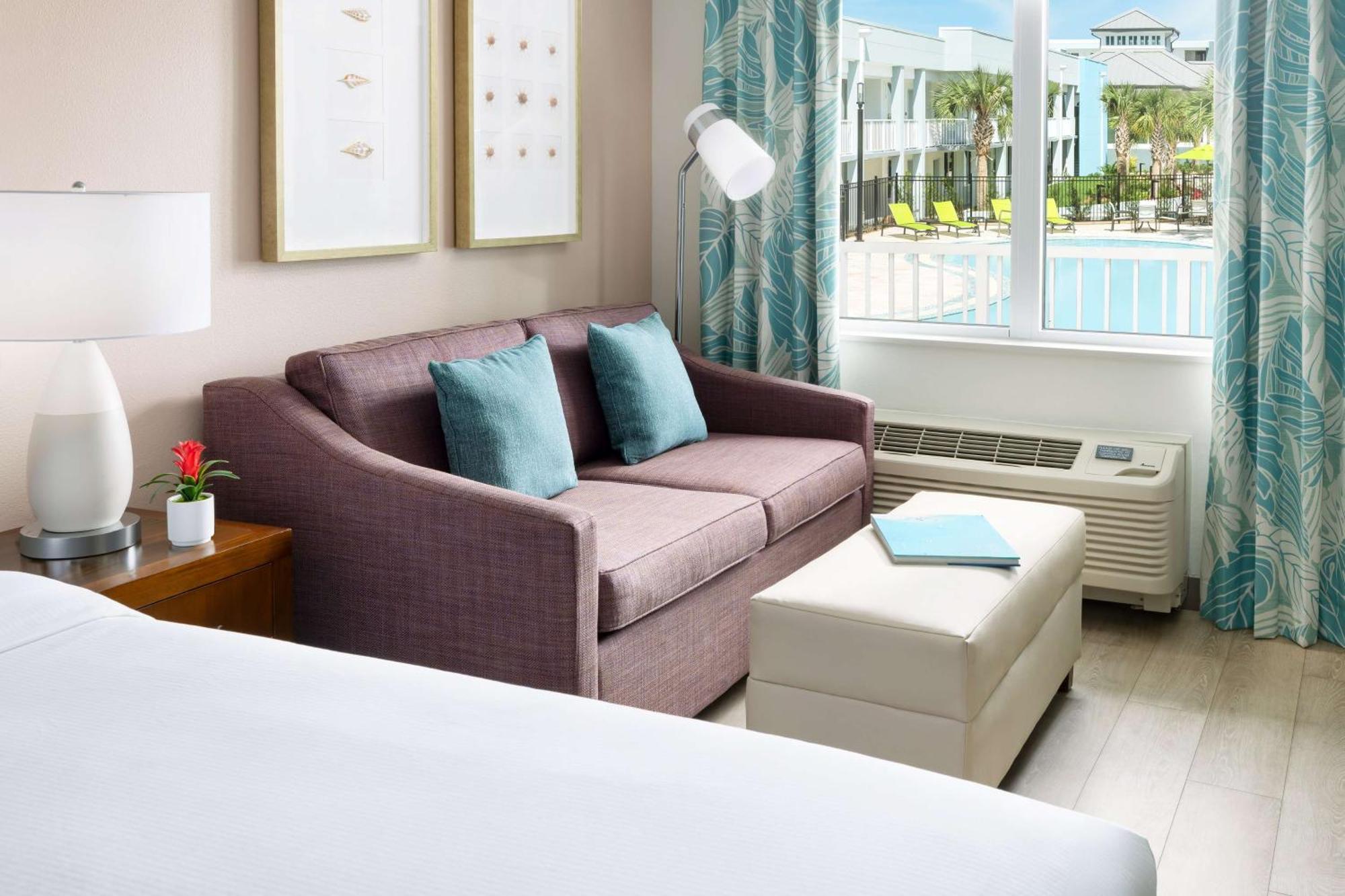 King Room Pool View