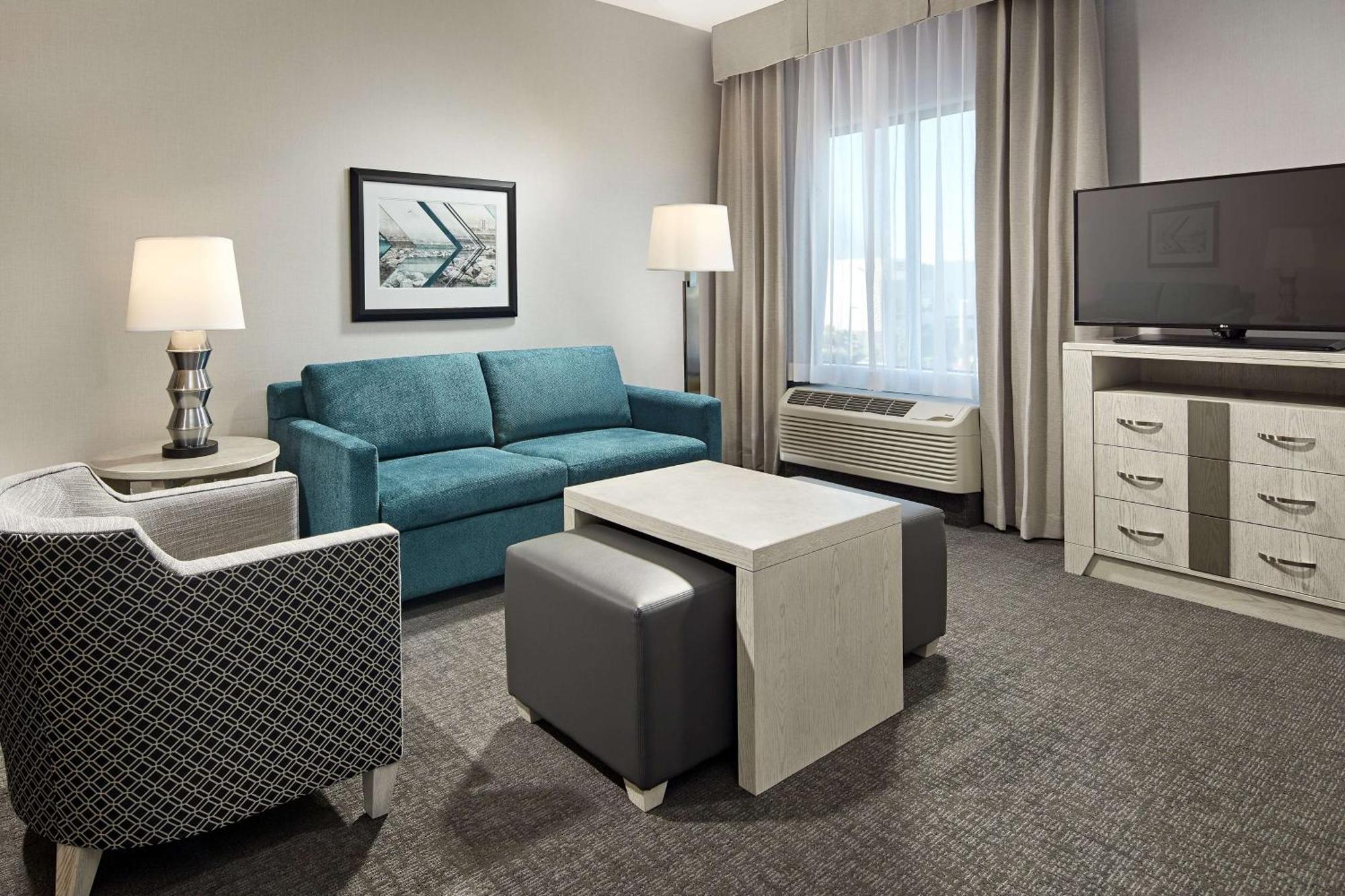 Queen Studio Suite Two Queen Beds – Non Smoking