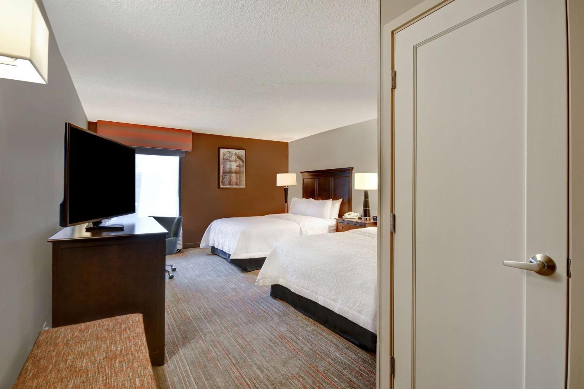 Queen Room Two Queen Beds Non-Smoking