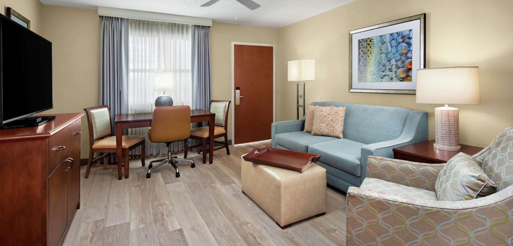 King Suite with Roll-In Shower - Mobility/Hearing Accessible - Non-Smoking