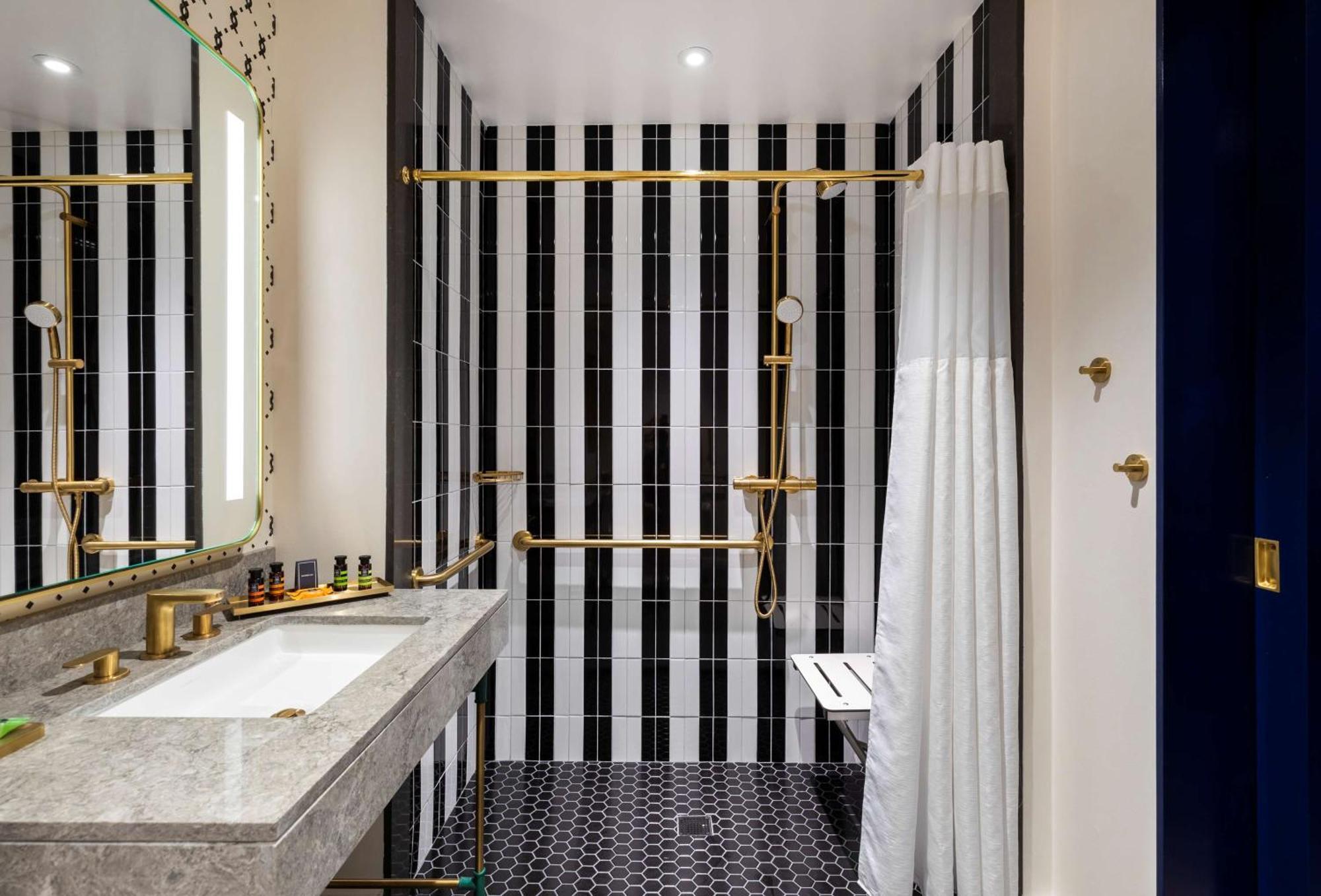 King Room Mobility Accessible