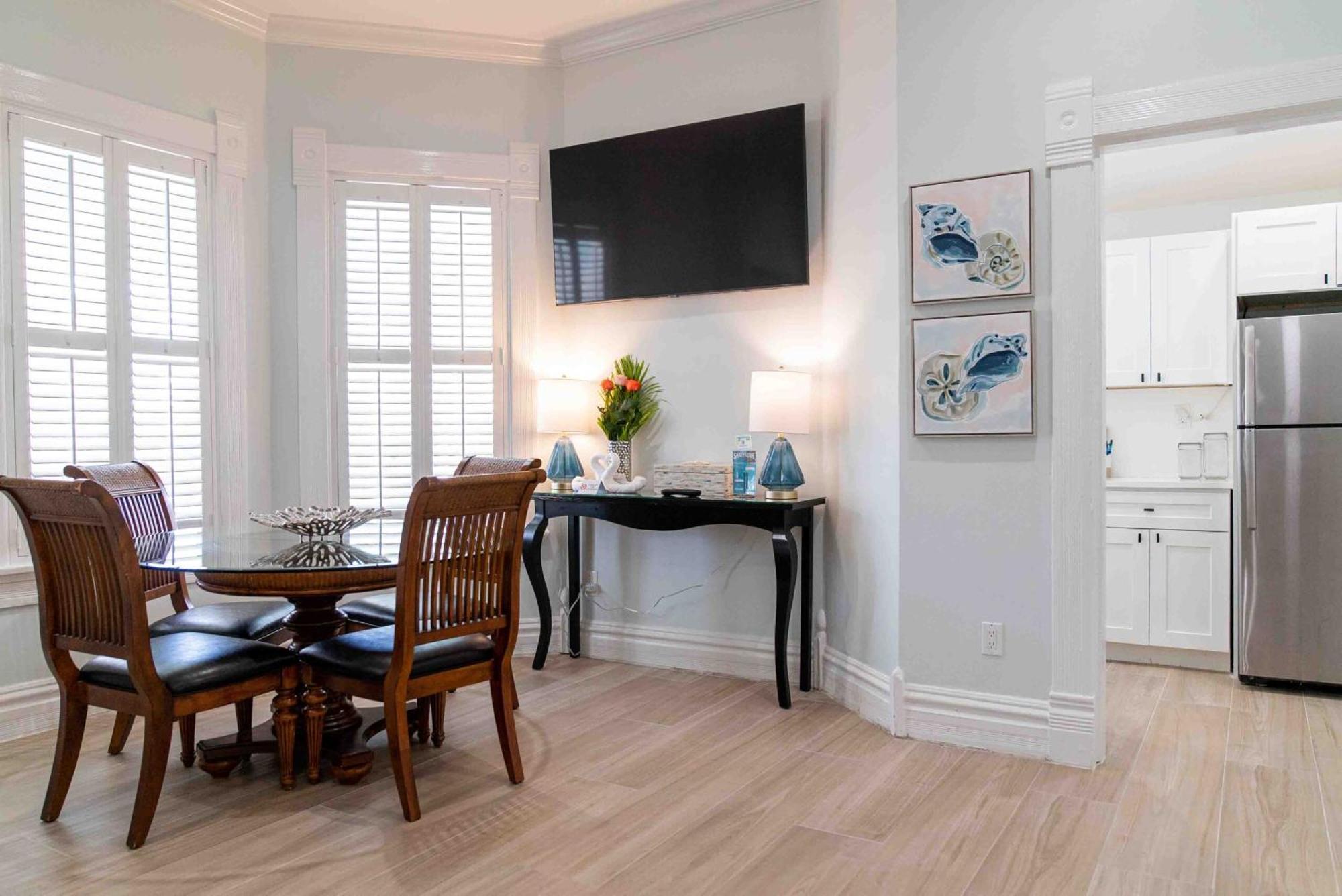 King Suite Ocean View
