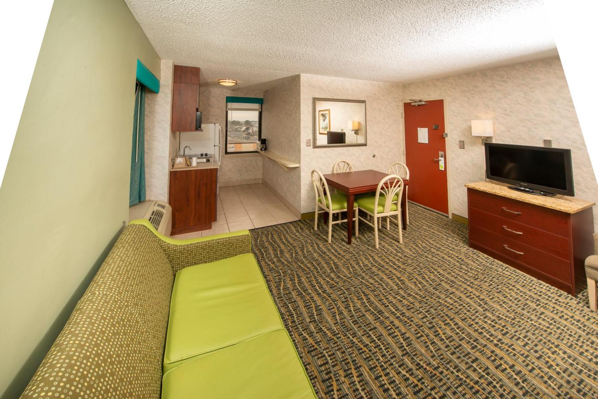 Queen Suite
