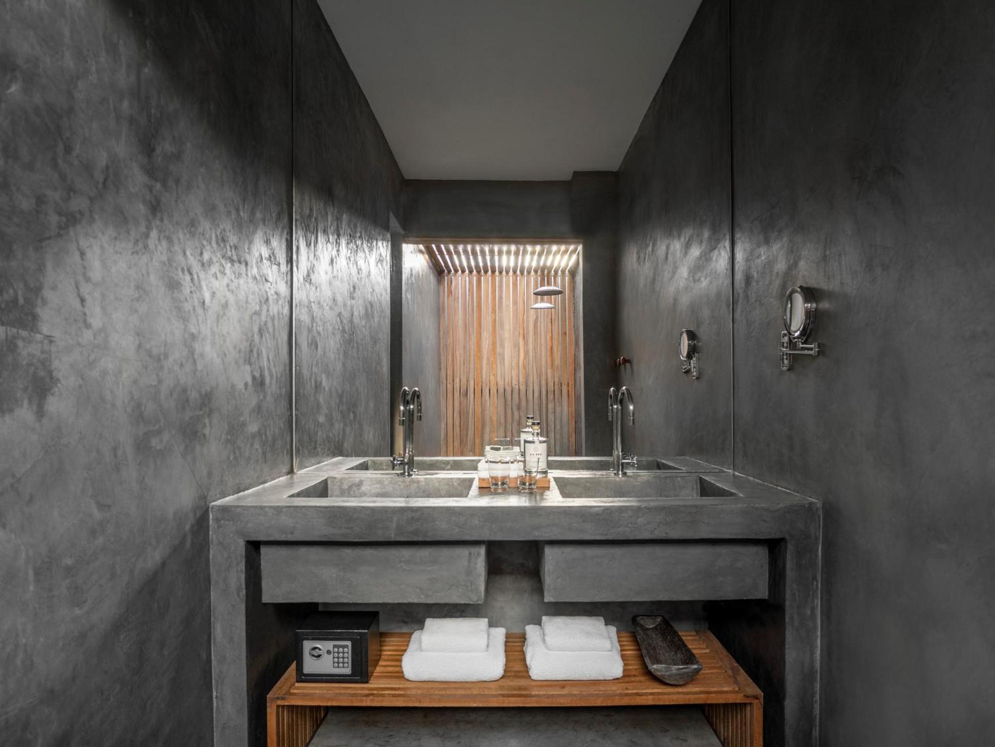Deluxe Double or Twin Room Garden View
