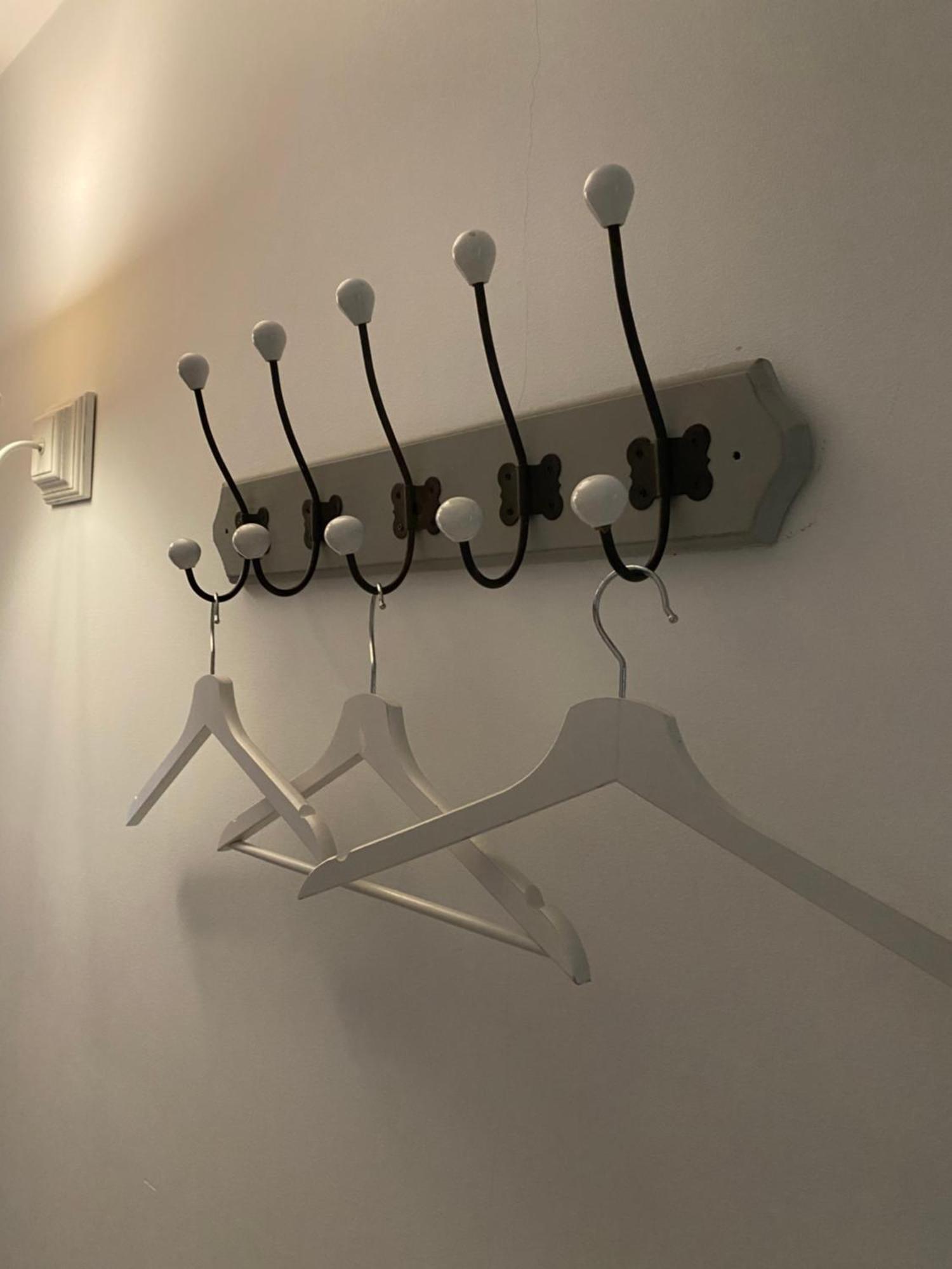 Deluxe Double Room Shower