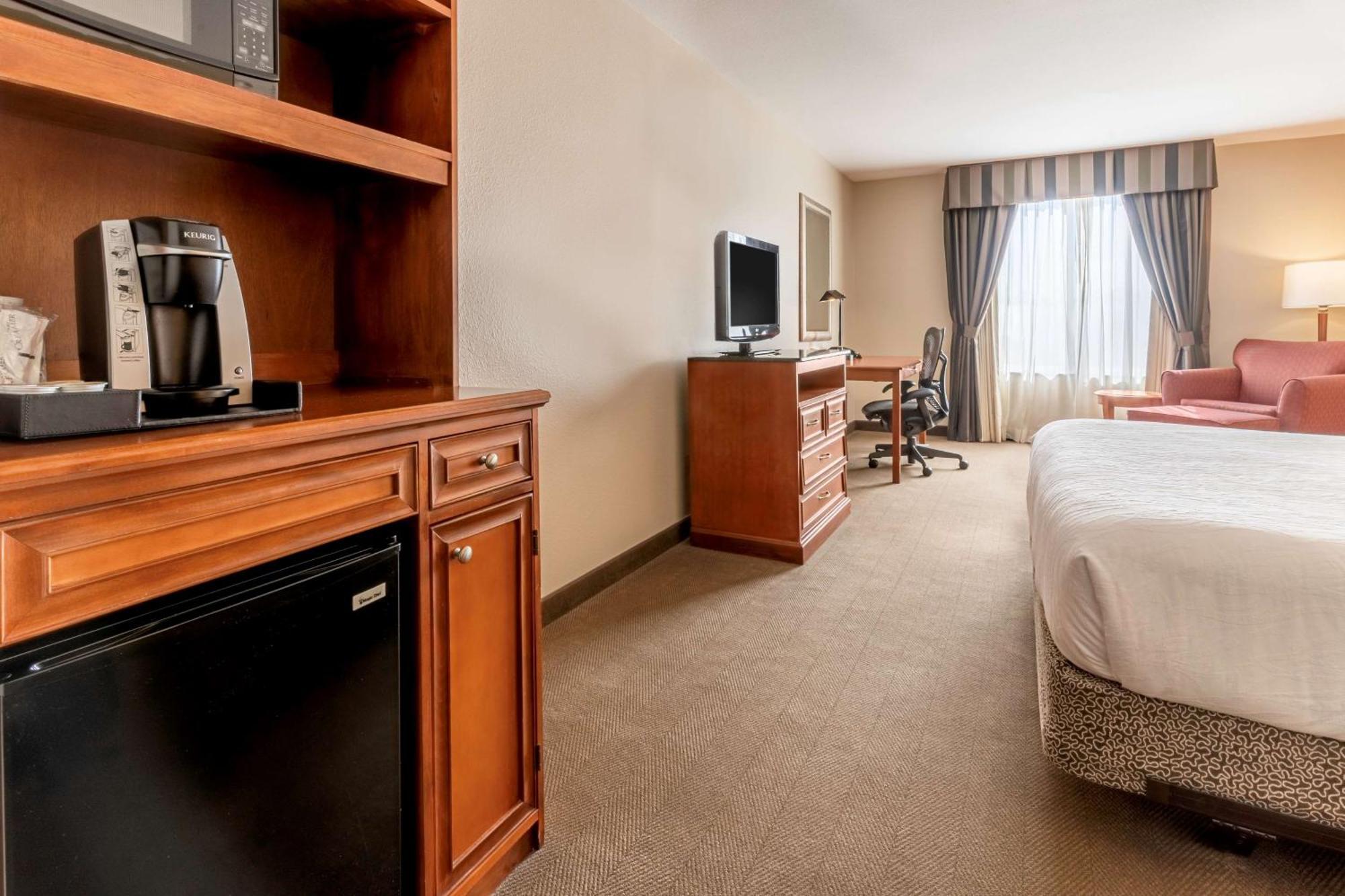 King Room,1552318735:JPEG