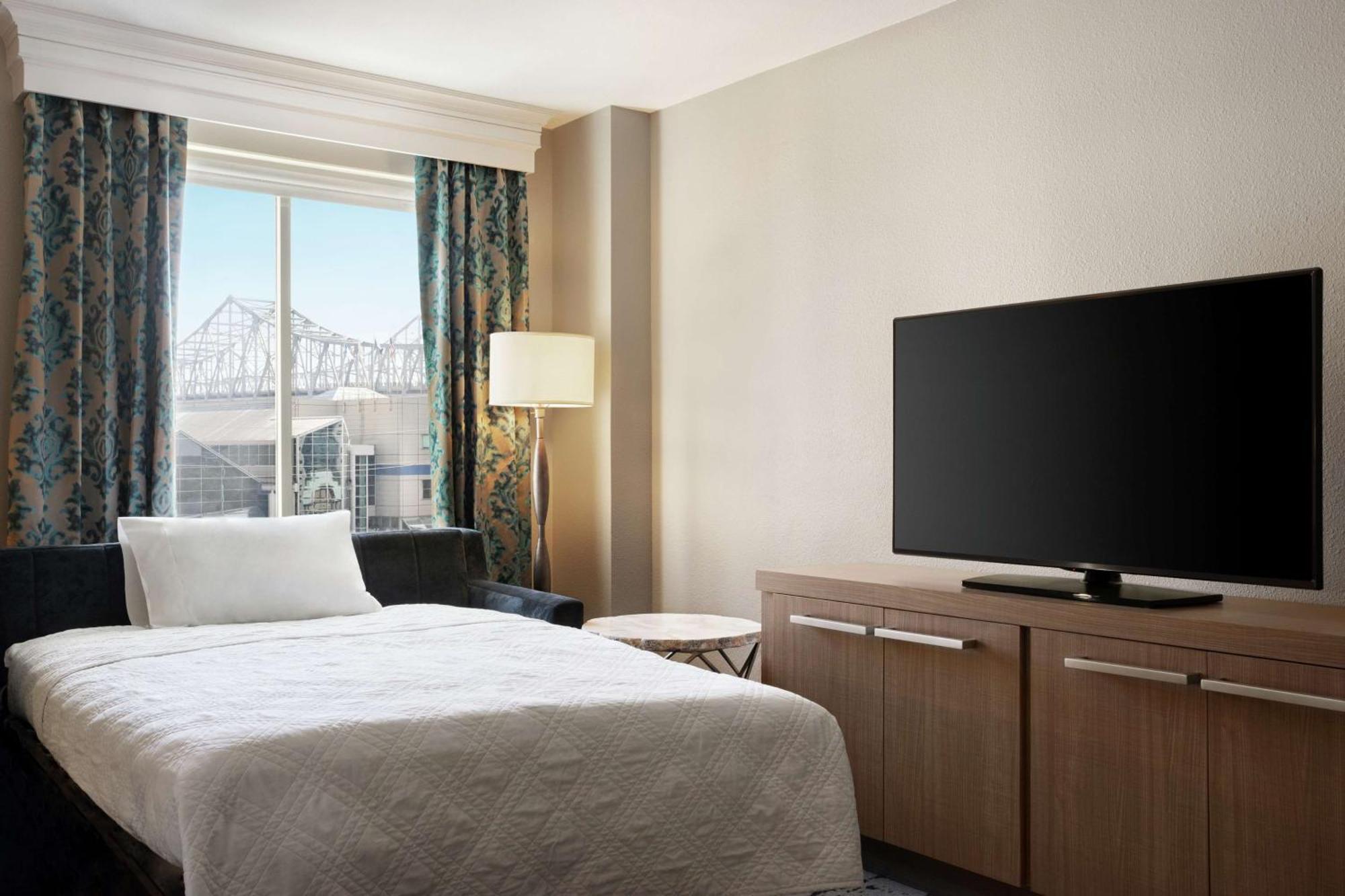 One-Bedroom King Suite