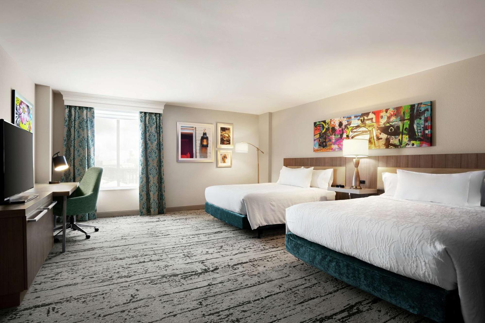 Queen Room Two Queen Beds Mobility Hearing Access
