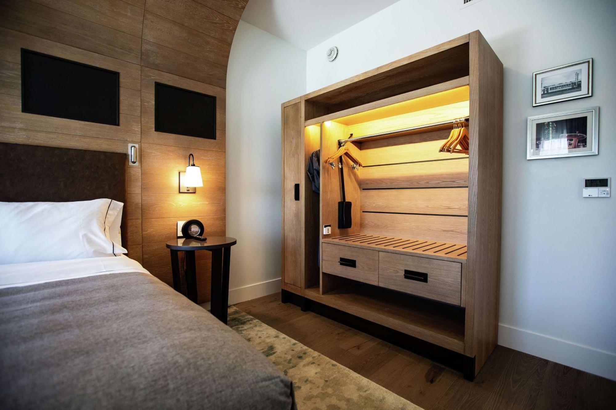 King Room Hearing Access