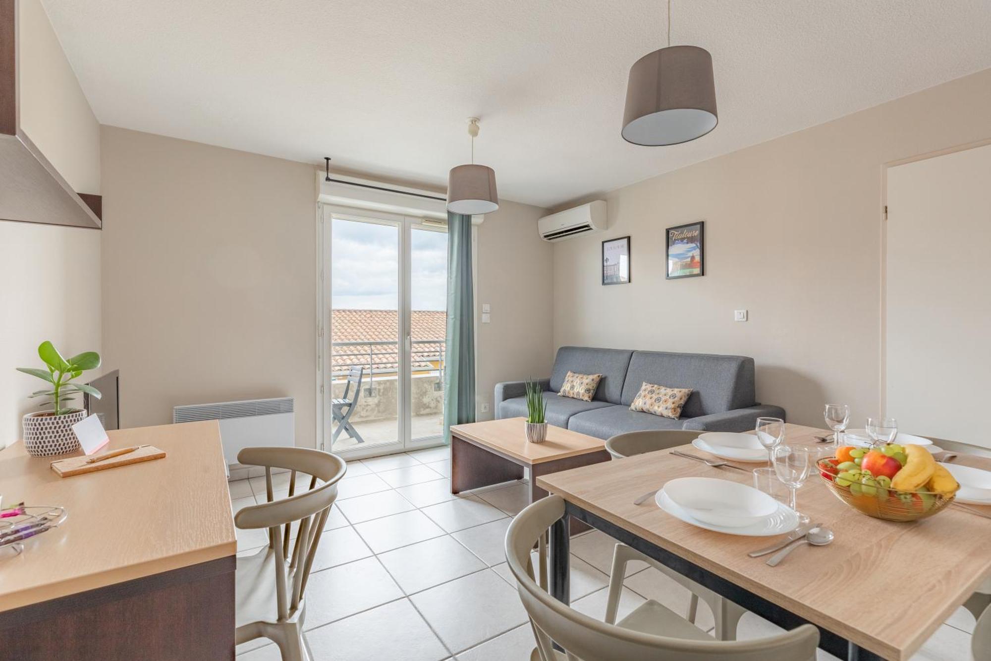 One-Bedroom Apartment