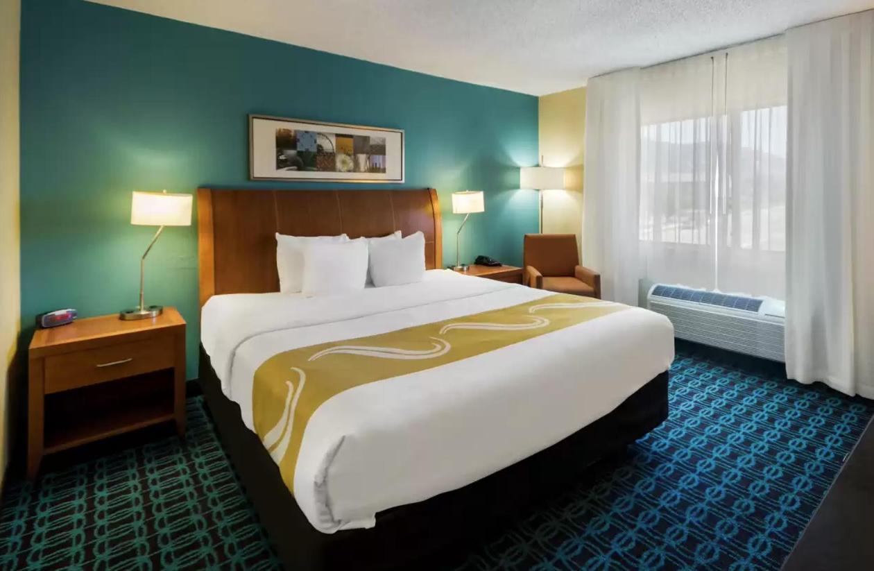 King Suite with Sofa Bed - Non Smoking
