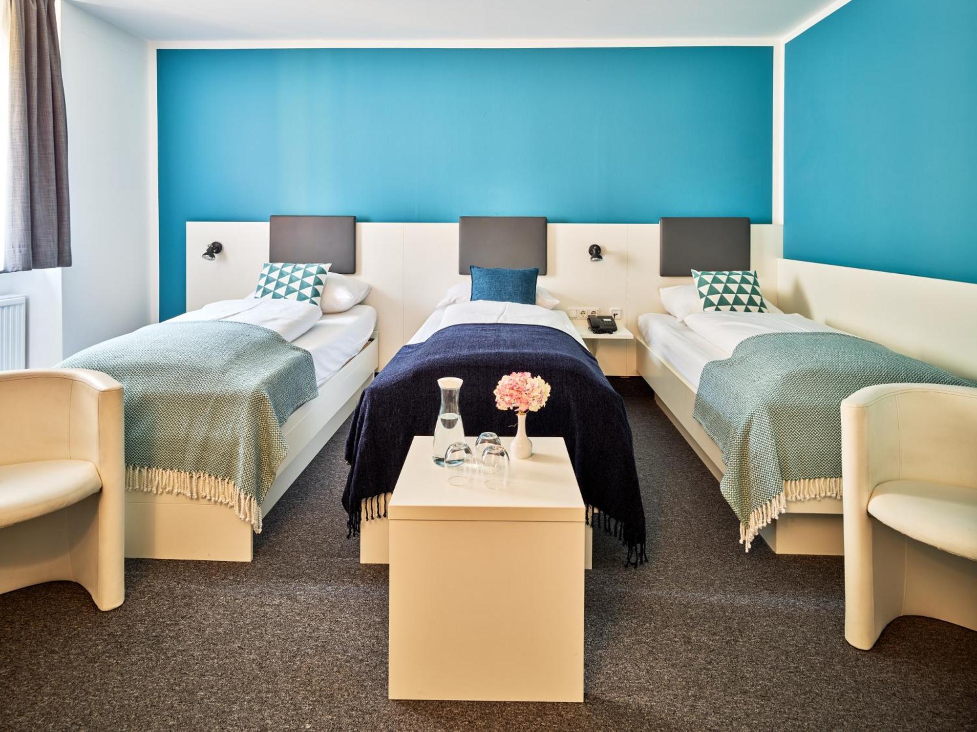 Triple Room Facing The Courtyard