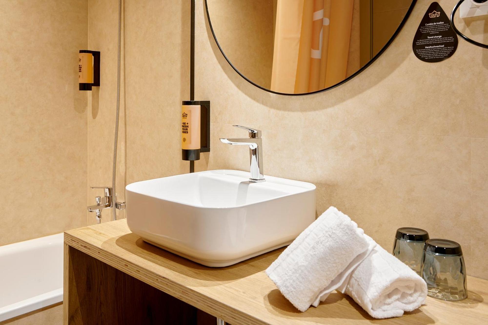 Double Room & Unlimited Brunch