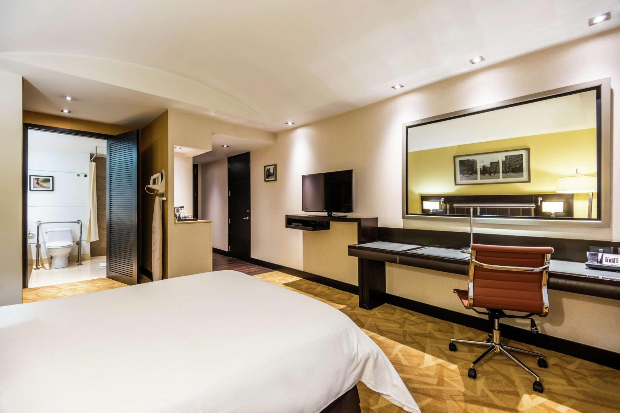 Queen Room - Disability Access,1552454569:JPEG
