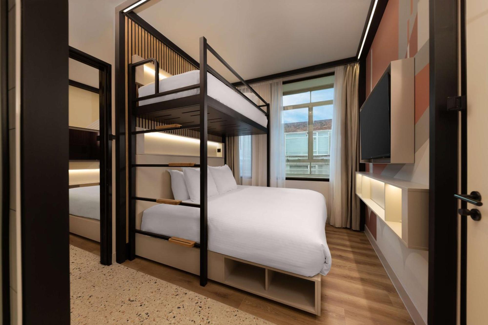 King Bunk Bed Room Lofted Single Bed