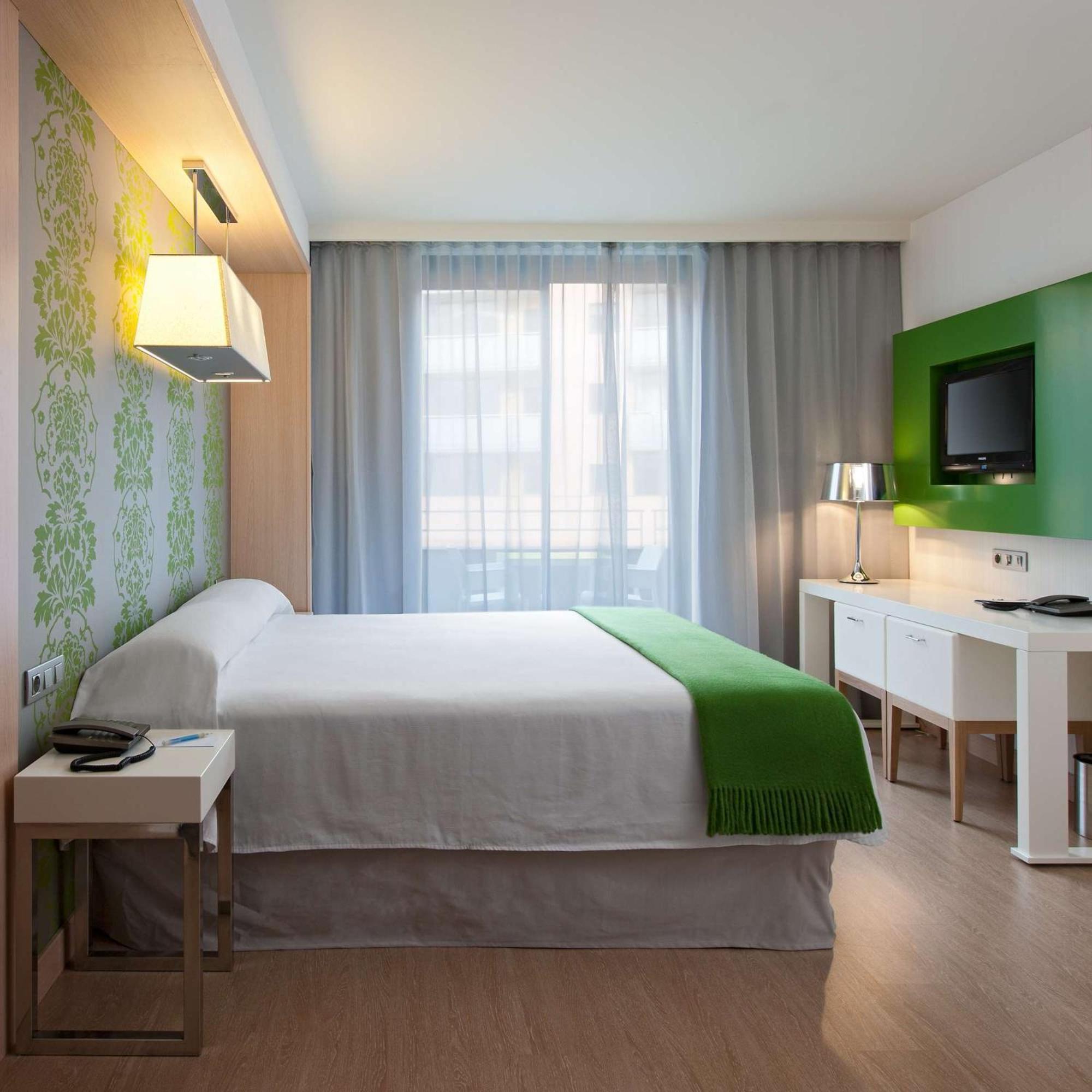 King Guest Room Balcony