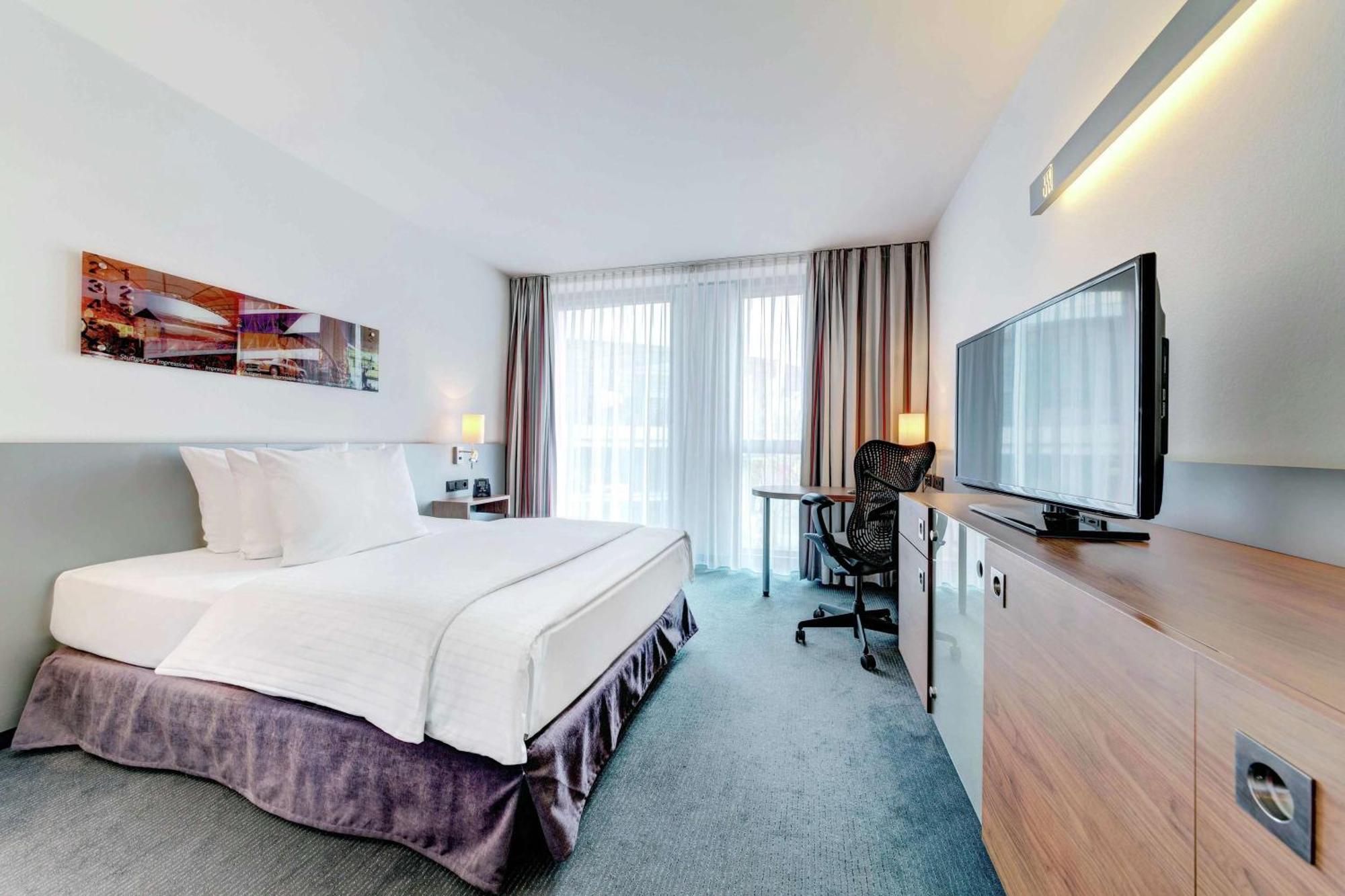 Queen Room,1552464016:JPEG