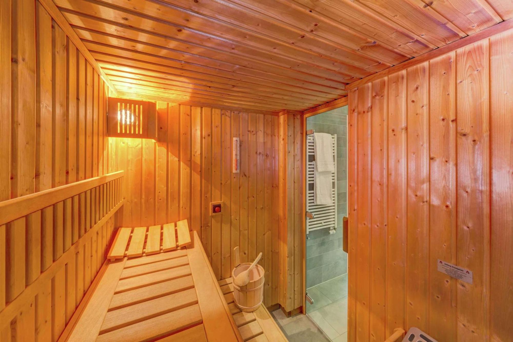 Junior Suite Sauna King Bed Sofa Bed