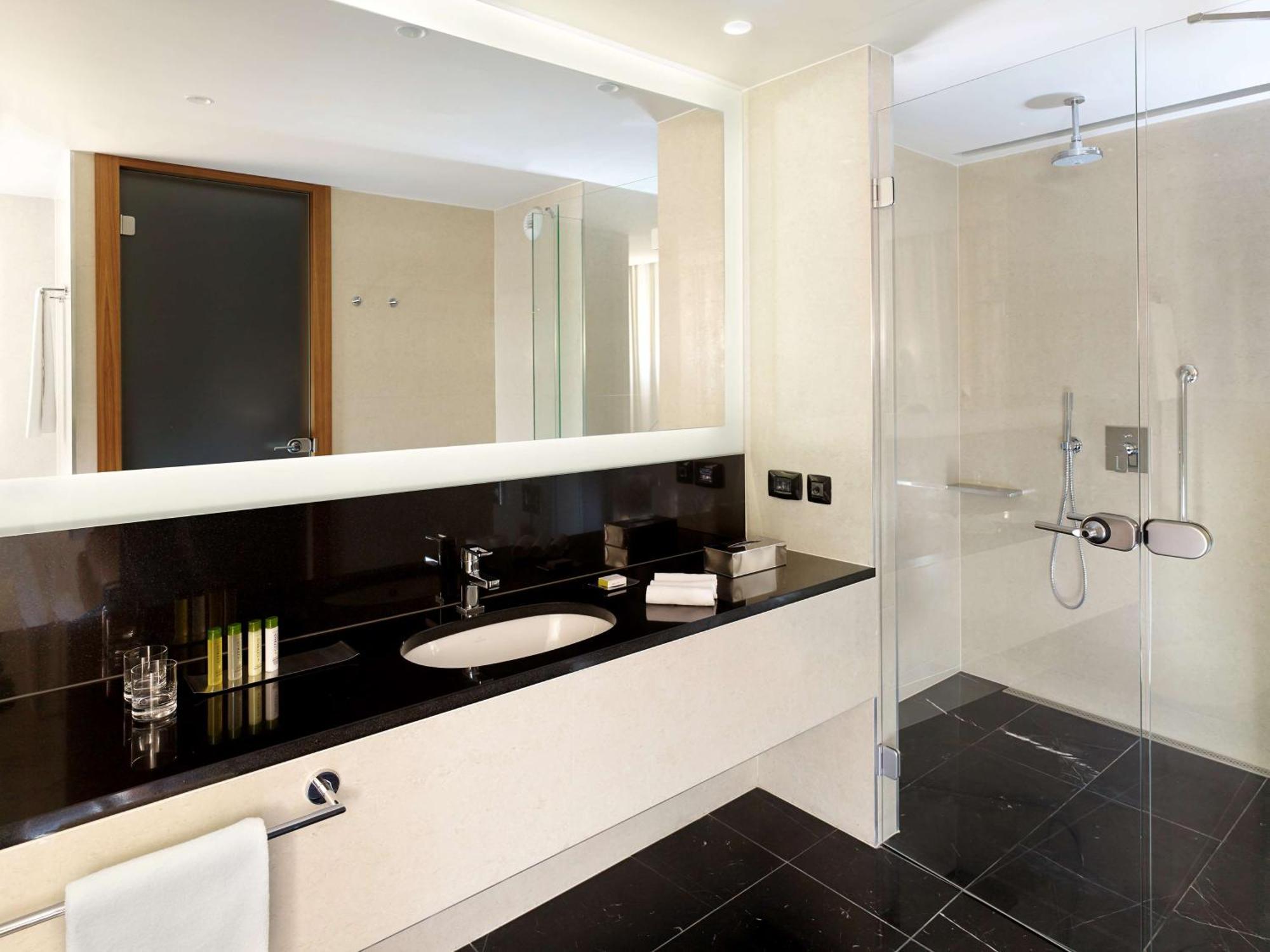 King Guest Room