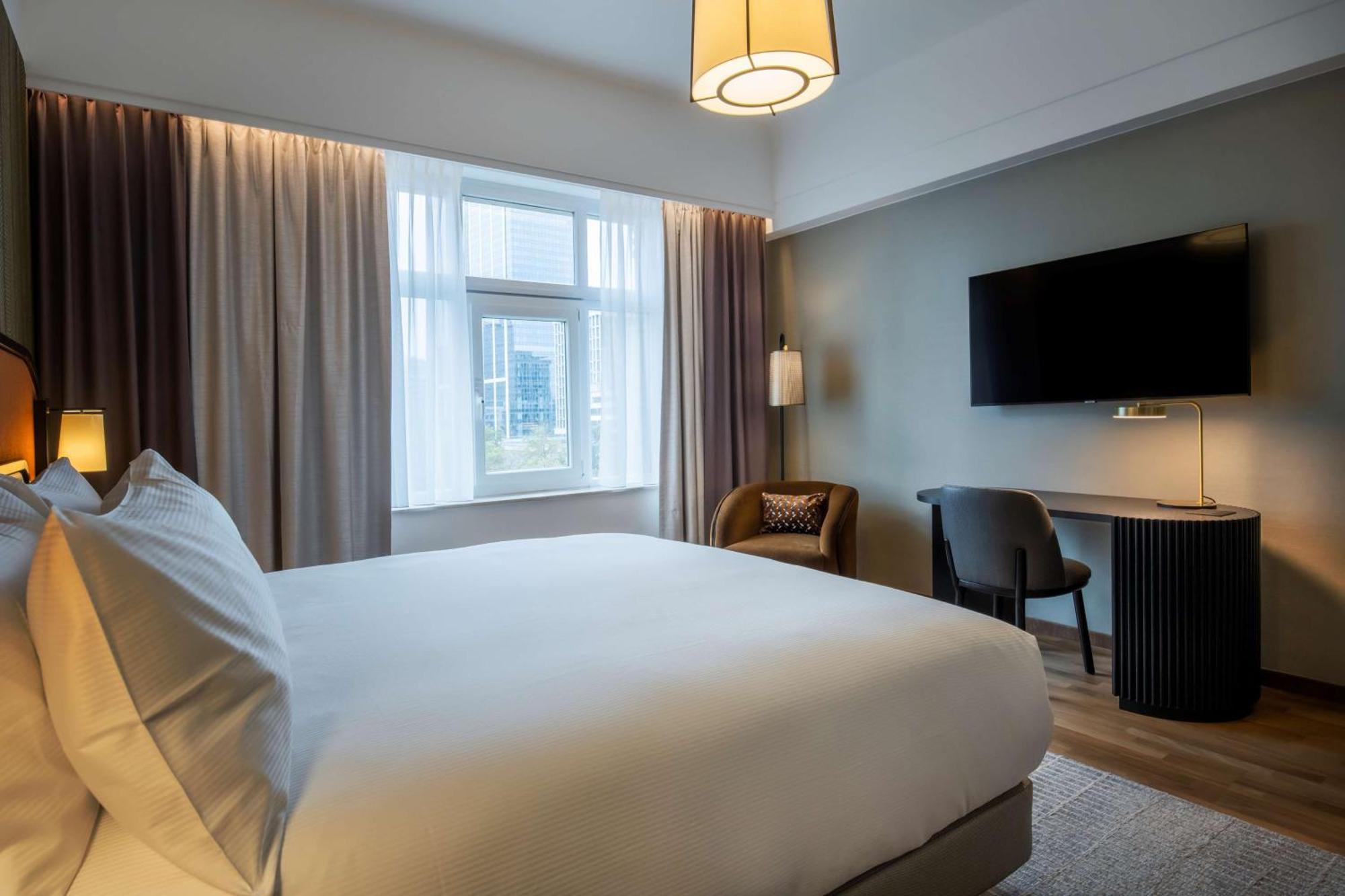 Deluxe King Room View