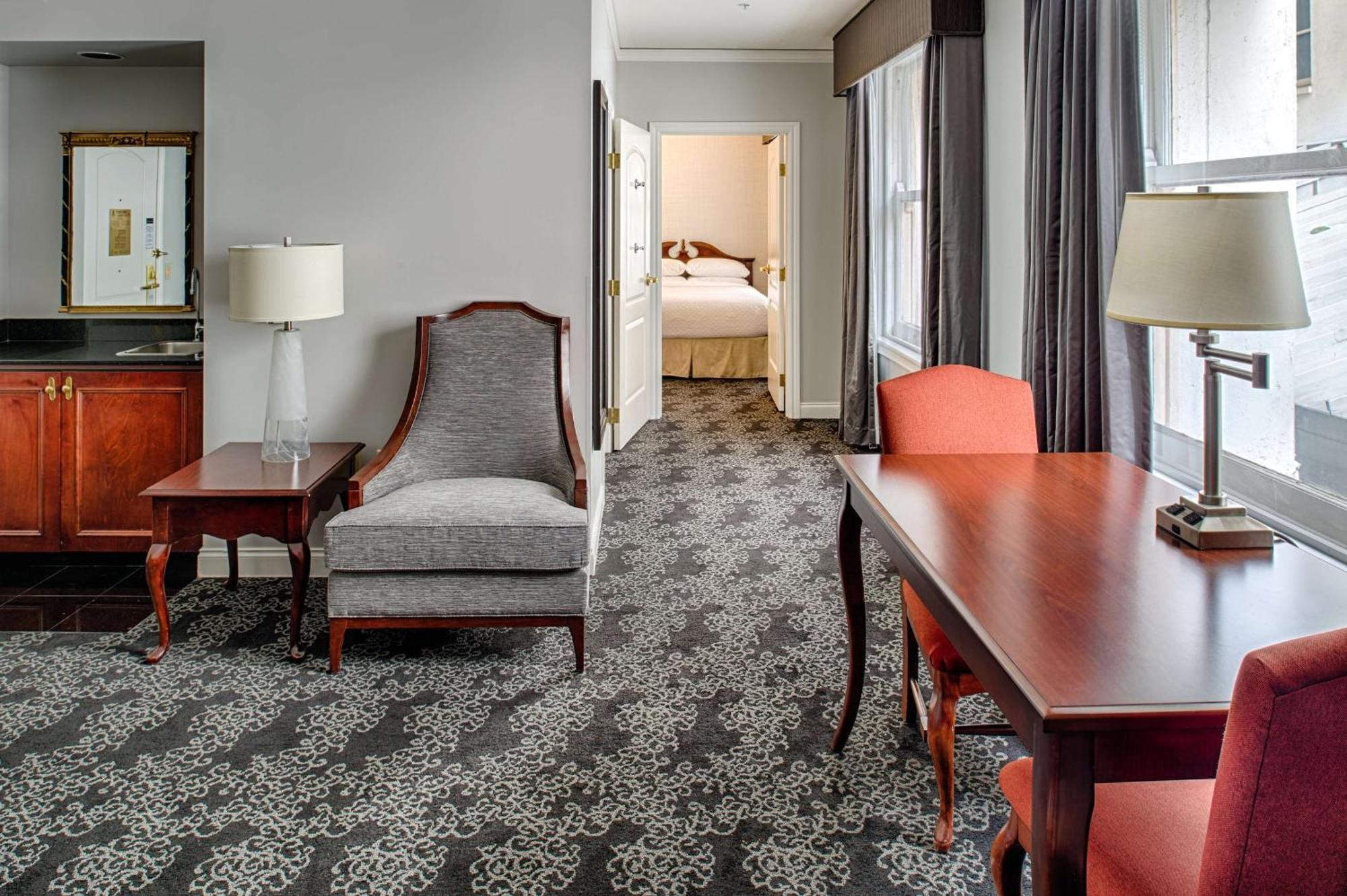 One-Bedroom Suite with Two Queen Beds