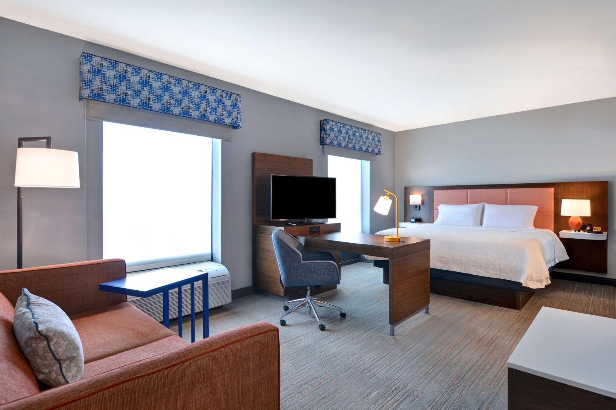 Non-Smoking Studio King Suite
