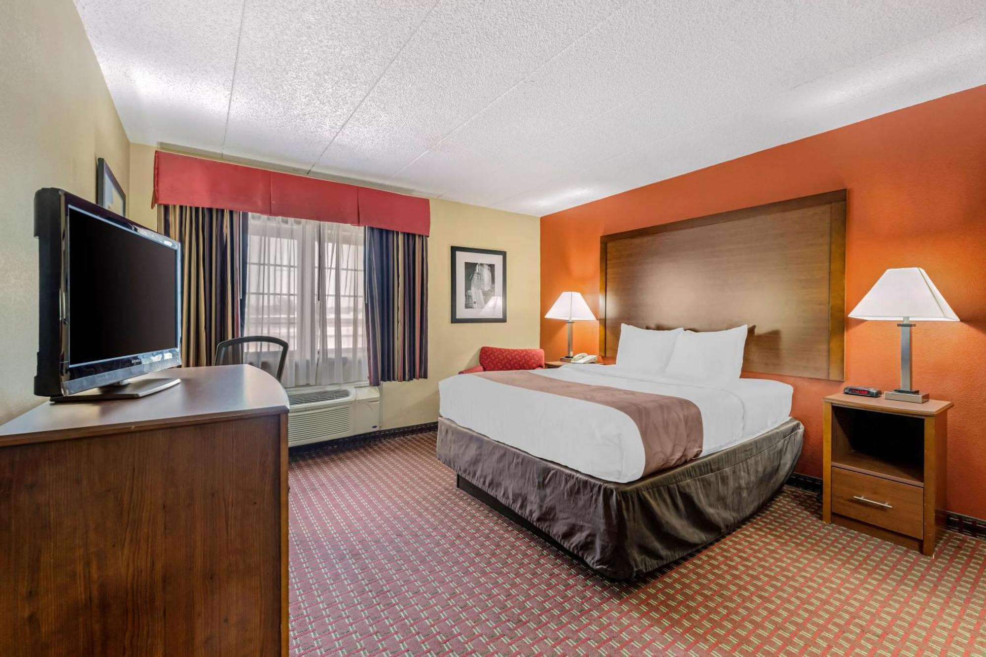Queen Room
