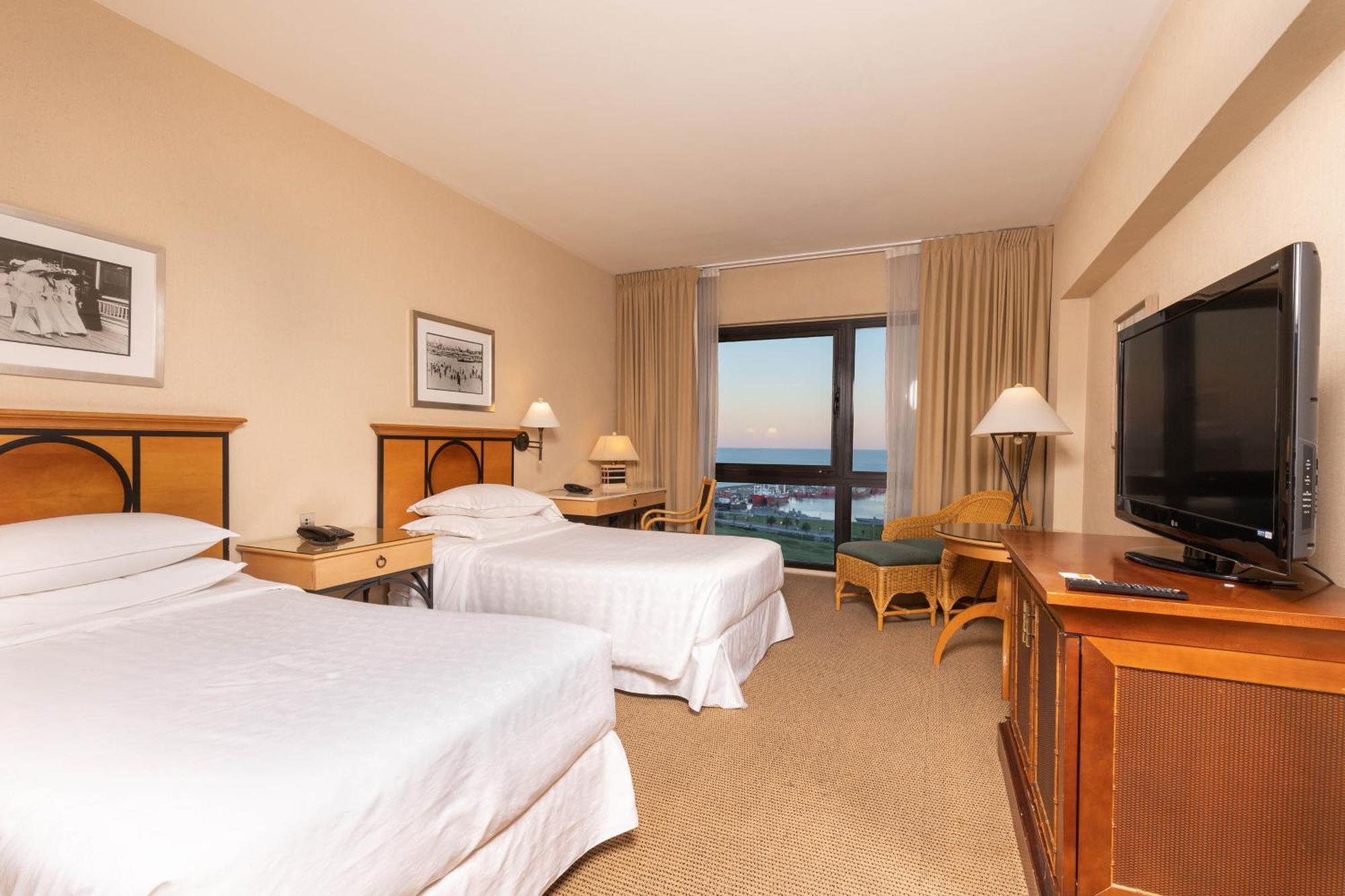 Guest room 2 Twin or Single Beds Ocean view