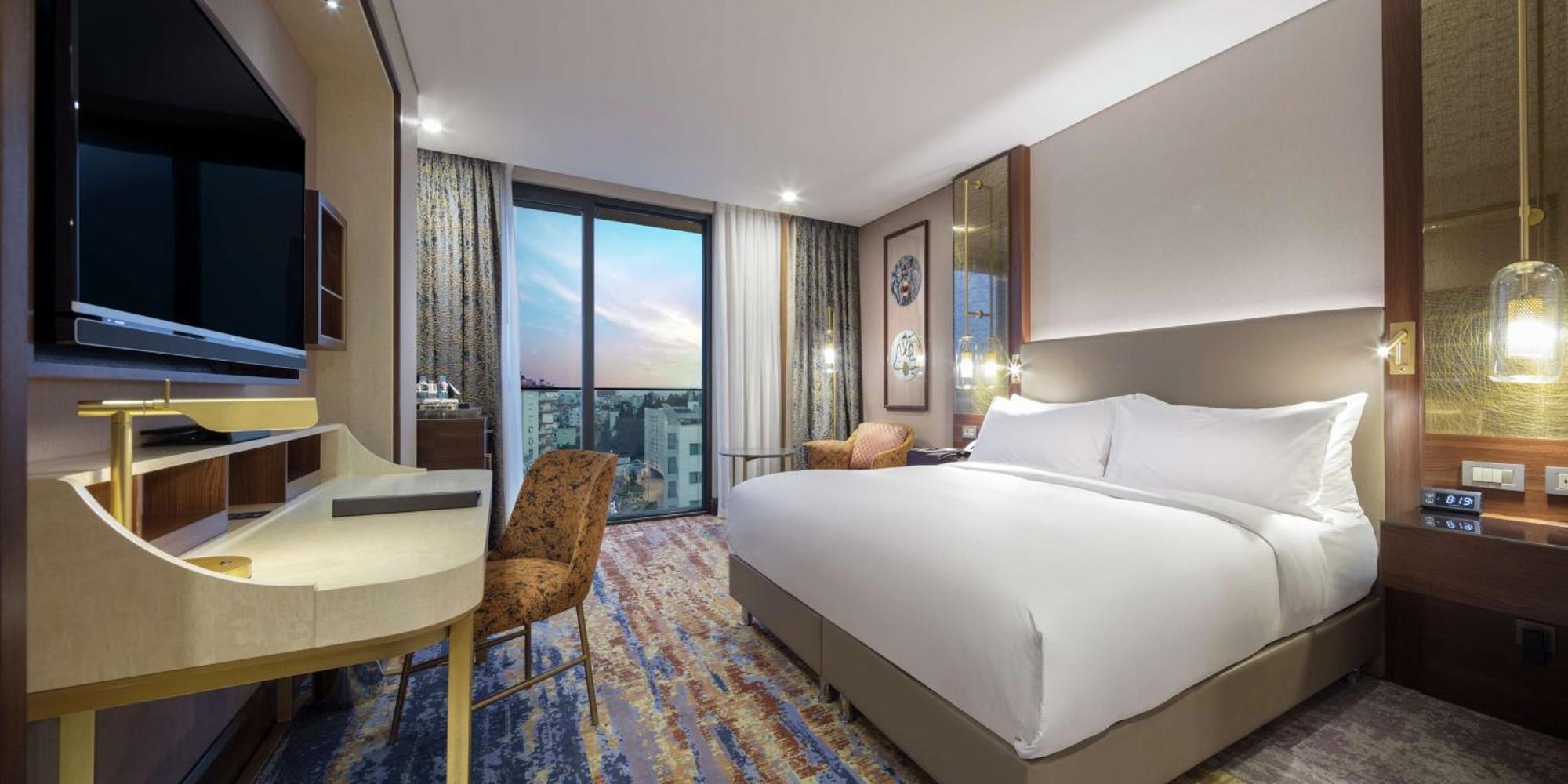 King Guest Room,1552666621:JPEG