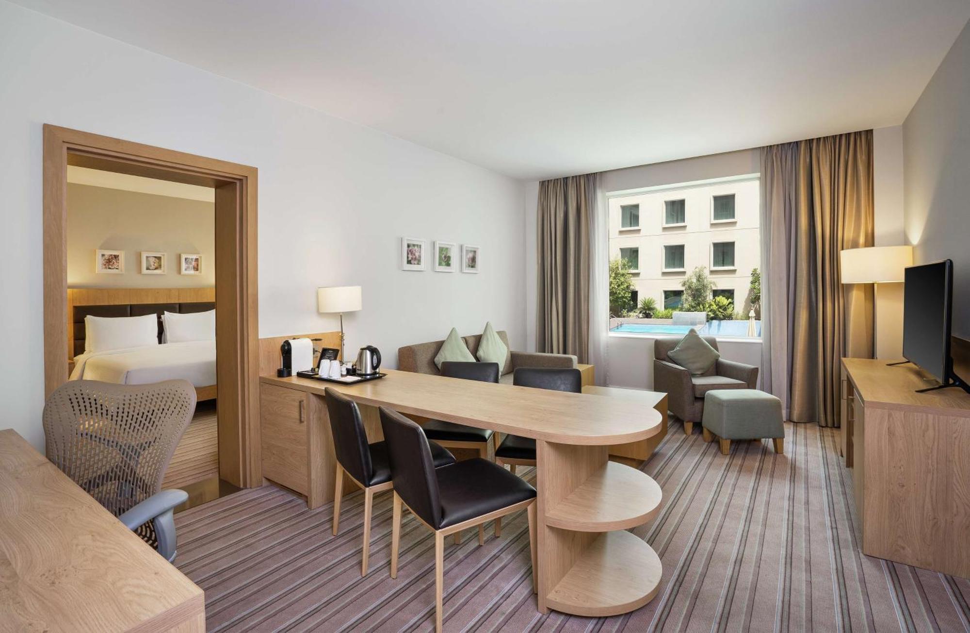One-Bedroom King Suite