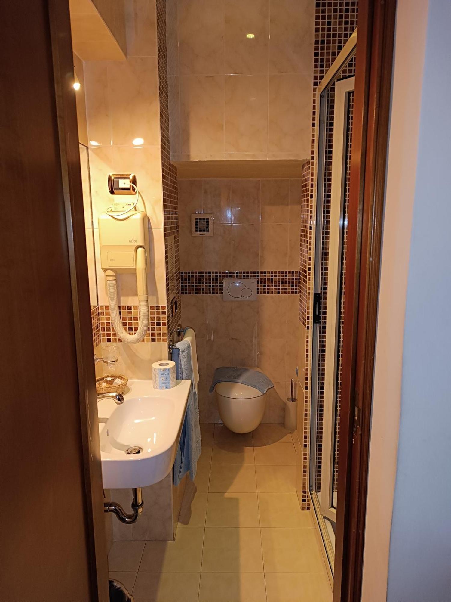 Single Room Sea View,1552708243:JPEG